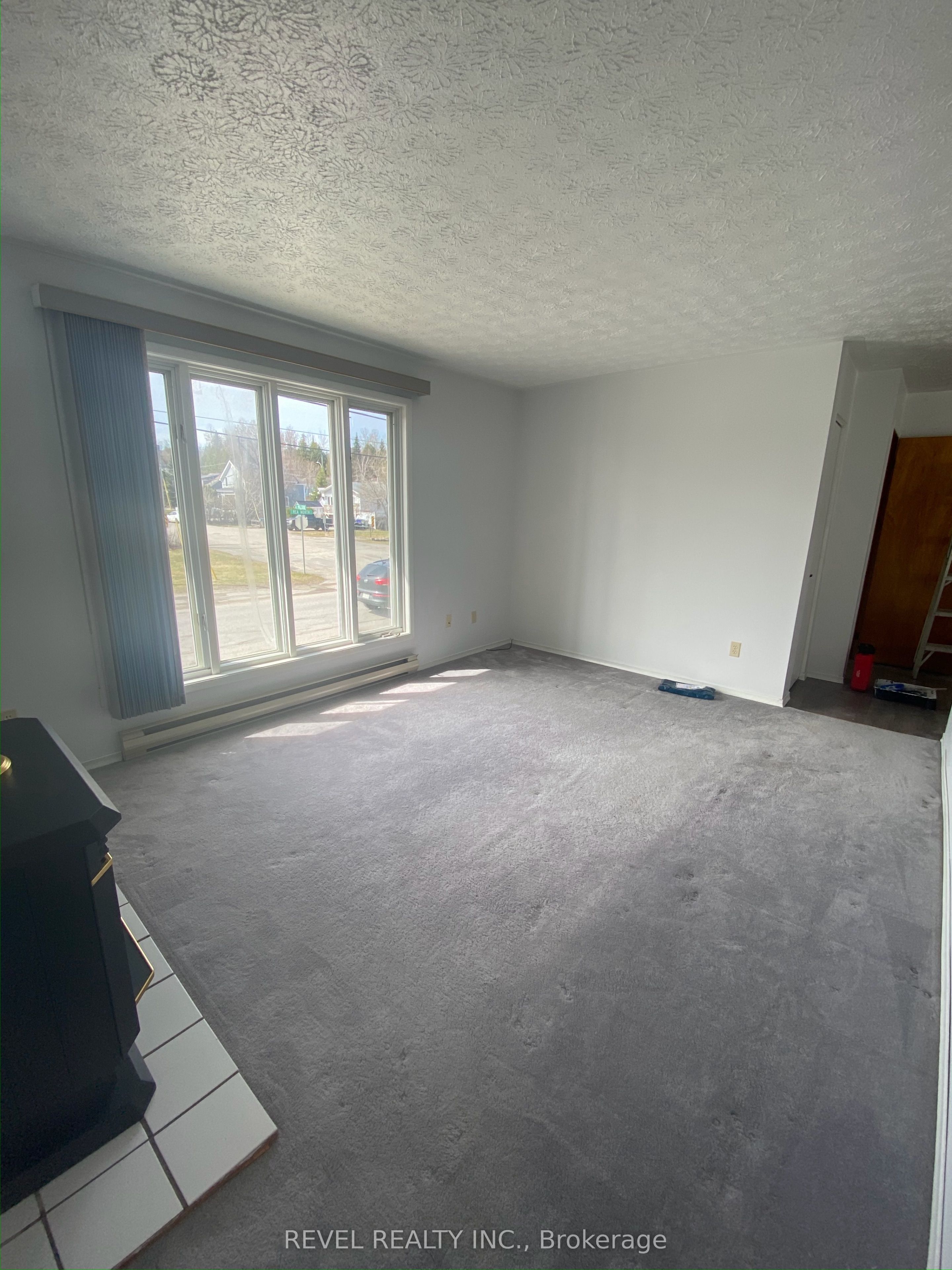 170 Crescent Avenue, Timmins, ON P4N 4J1 photo 3