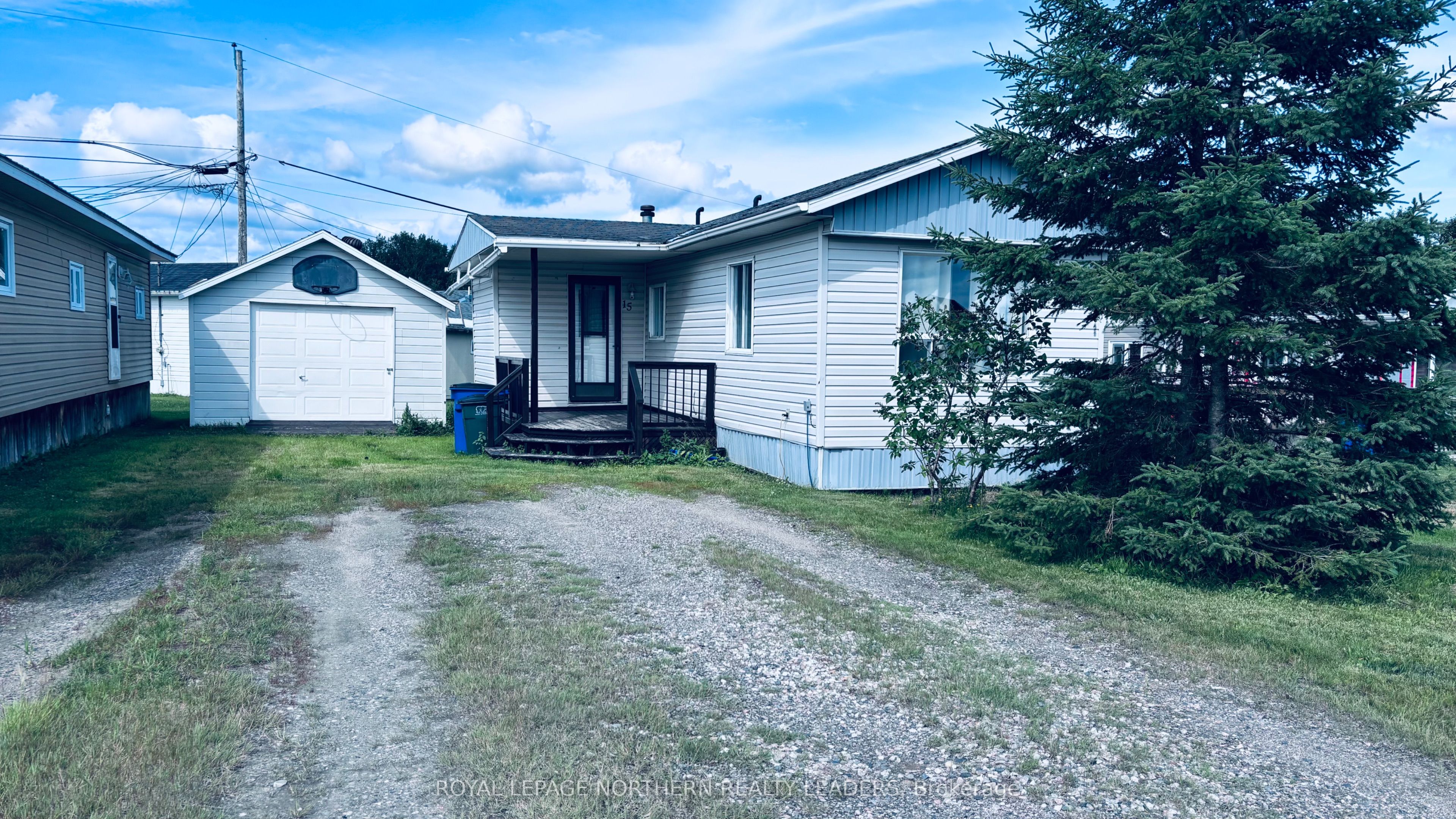 15 Star Street, Cochrane, ON P0L 1C0