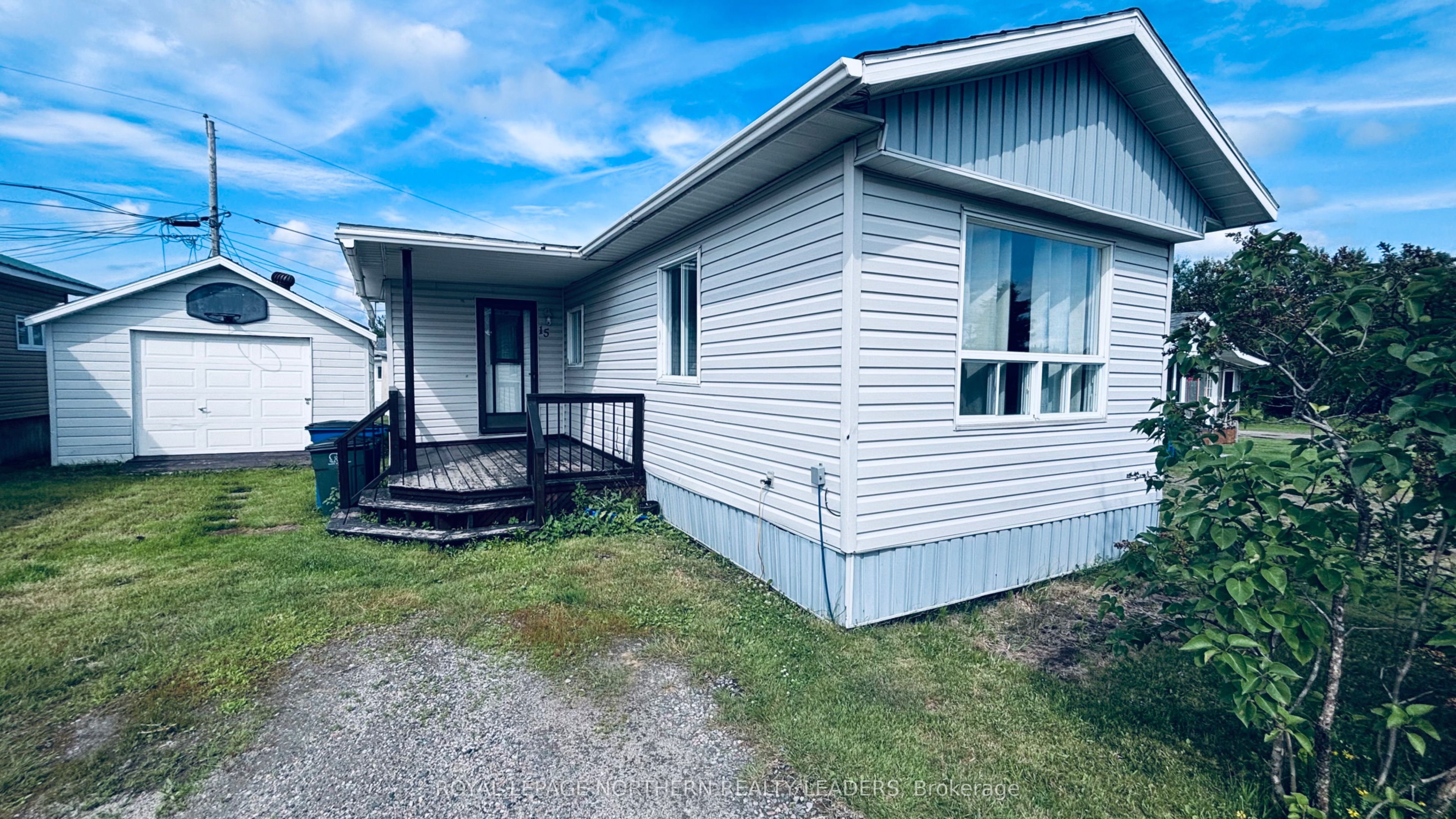 15 Star Street, Cochrane, ON P0L 1C0 photo 2
