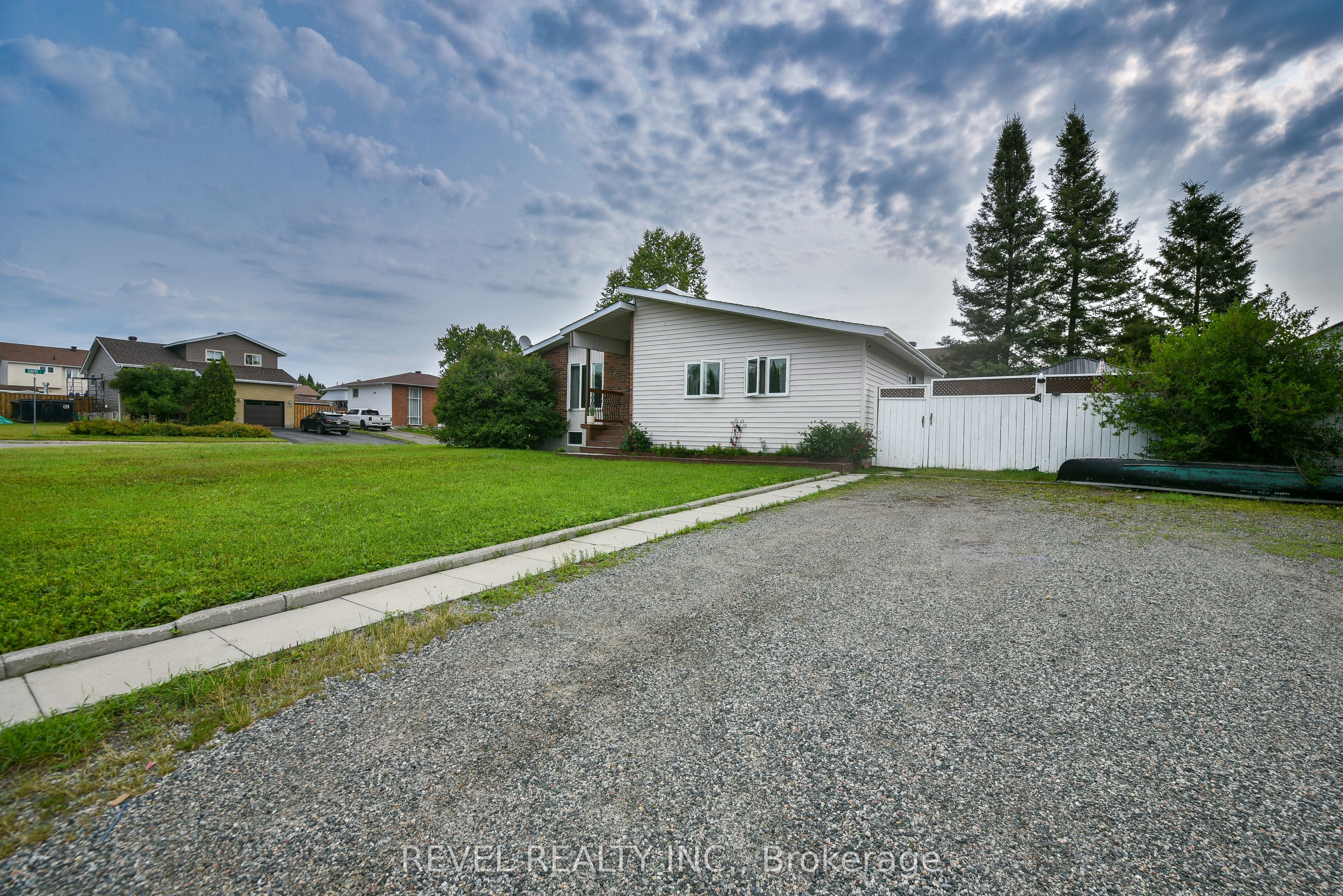 127 Spillenaar Street, Timmins, ON P0N 1H0 photo 4