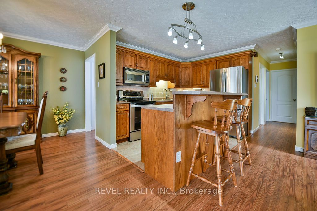 532 Lamminen Avenue, Timmins, ON P4N 4R3 photo 3