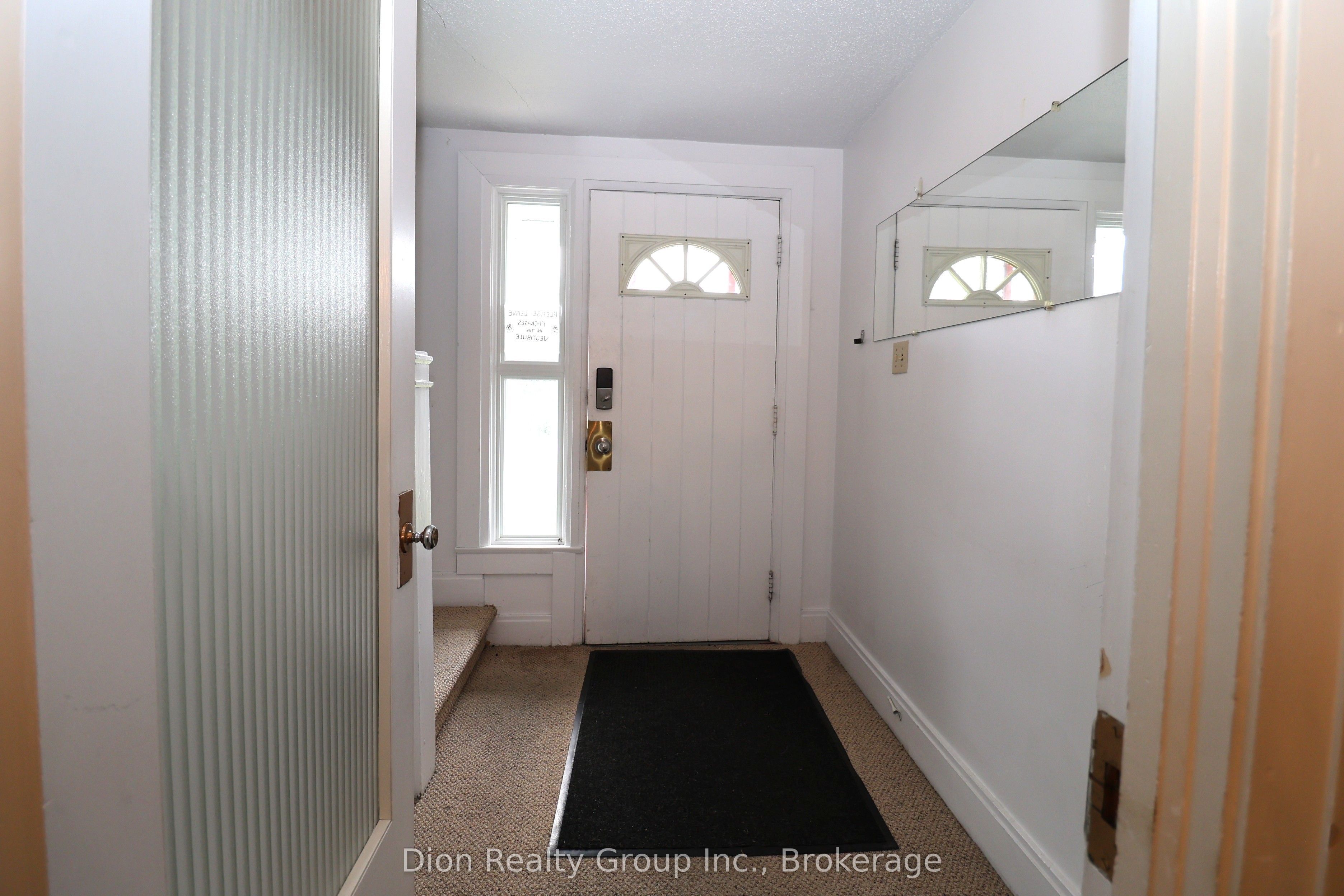 102 Government Road E, Kirkland Lake, ON P2N 1A8 photo 2