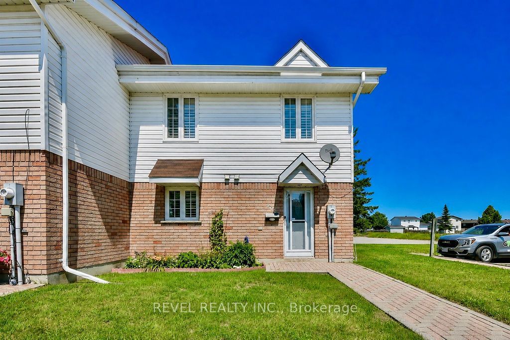 630 Lonergan Boulevard 205, Timmins, ON P4P 1H3