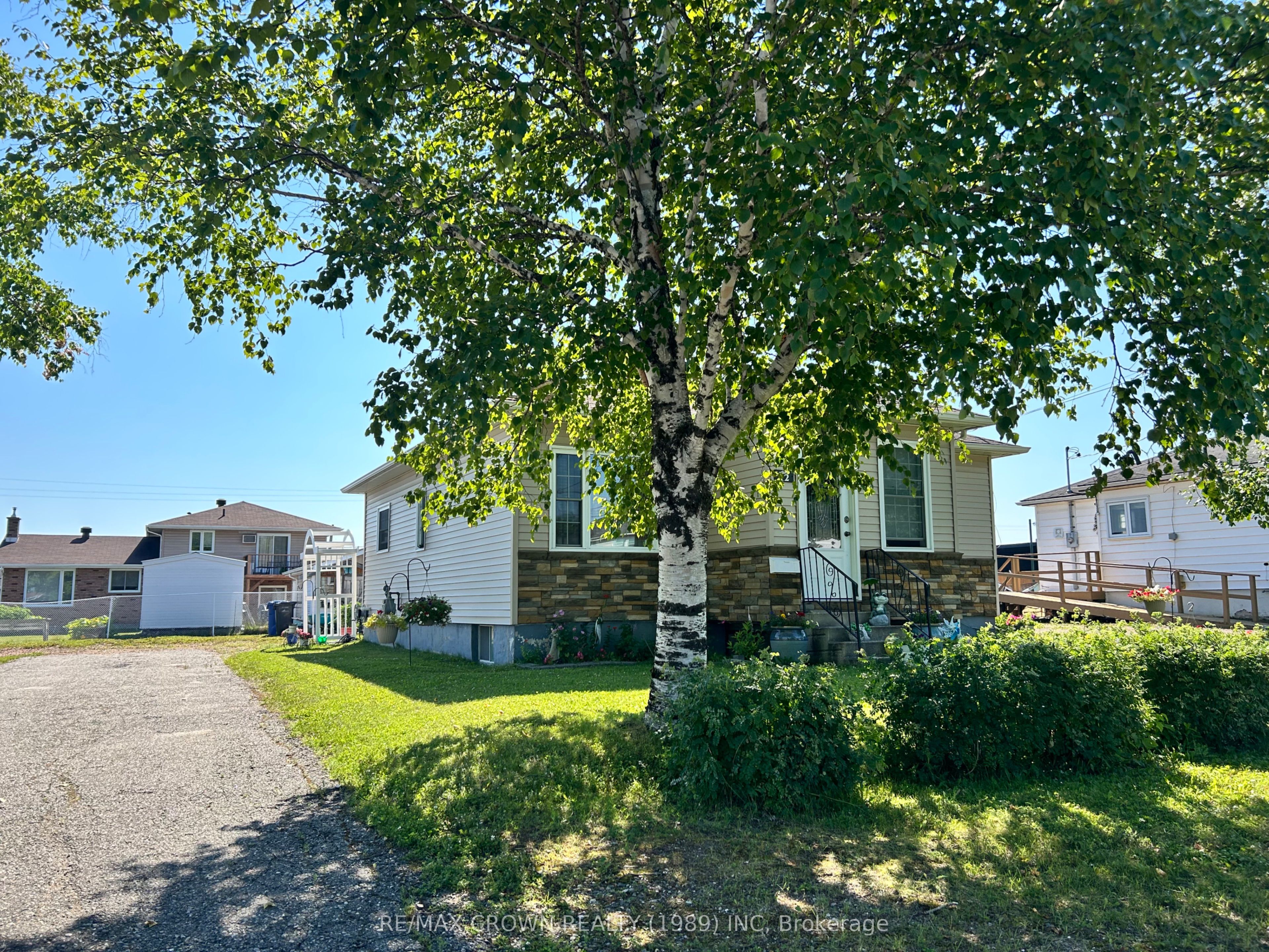 12 Erickson Avenue, Kapuskasing, ON P5N 2K7