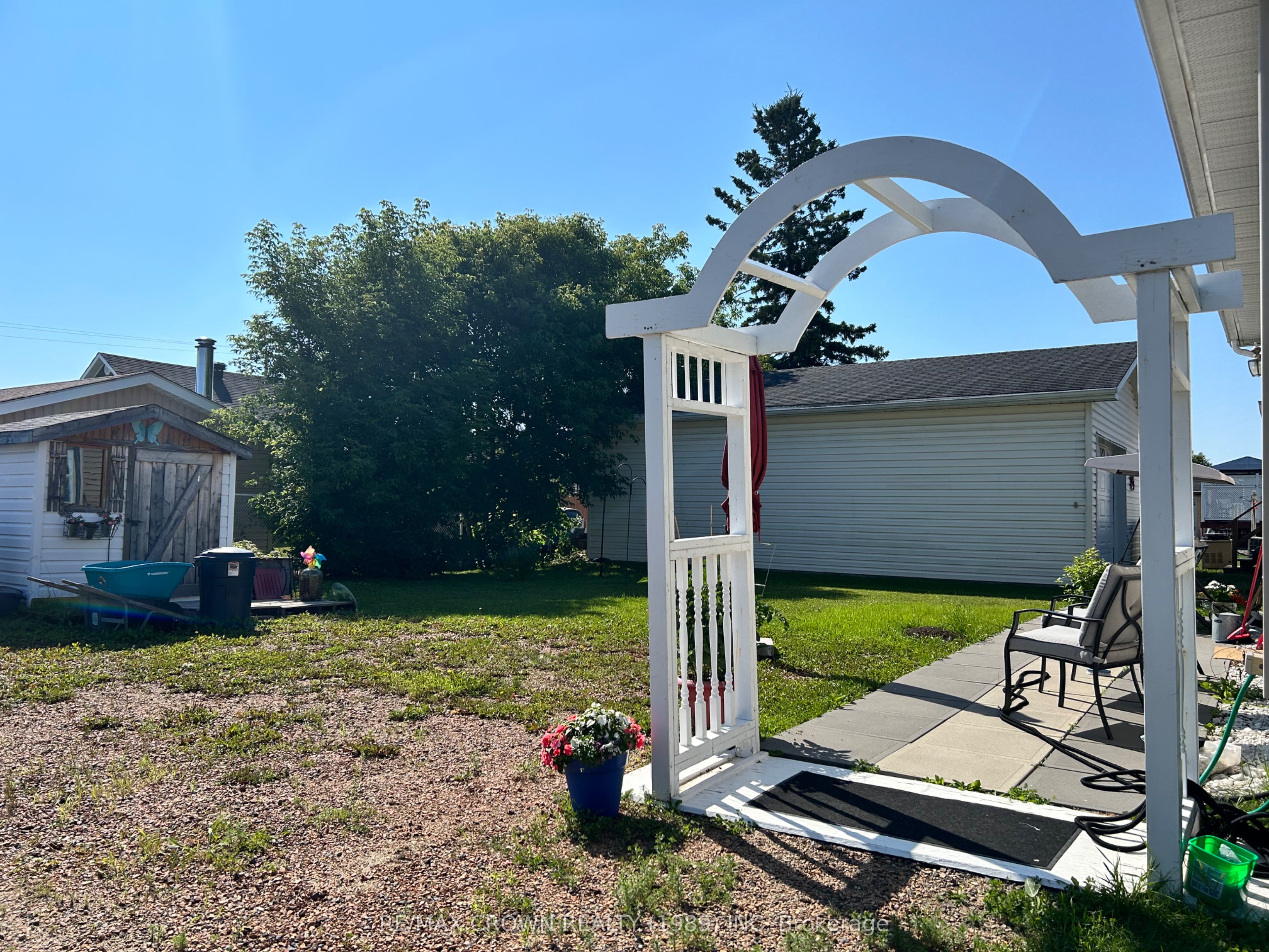 12 Erickson Avenue, Kapuskasing, ON P5N 2K7 photo 5