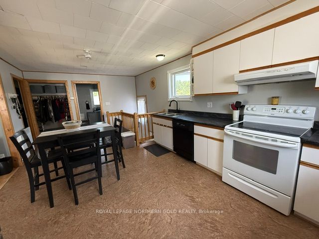 1 Thompson Street, McGarry, ON P0K 1X0 photo 3