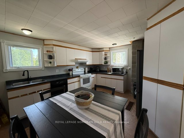 1 Thompson Street, McGarry, ON P0K 1X0 photo 4