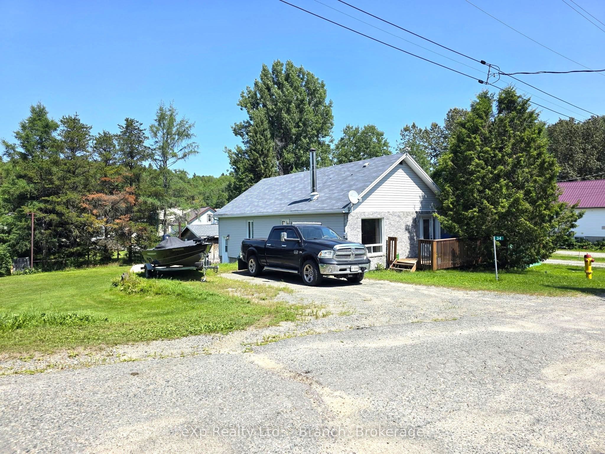 34 Third Avenue, Kirkland Lake, ON P0K 1L0 photo 2