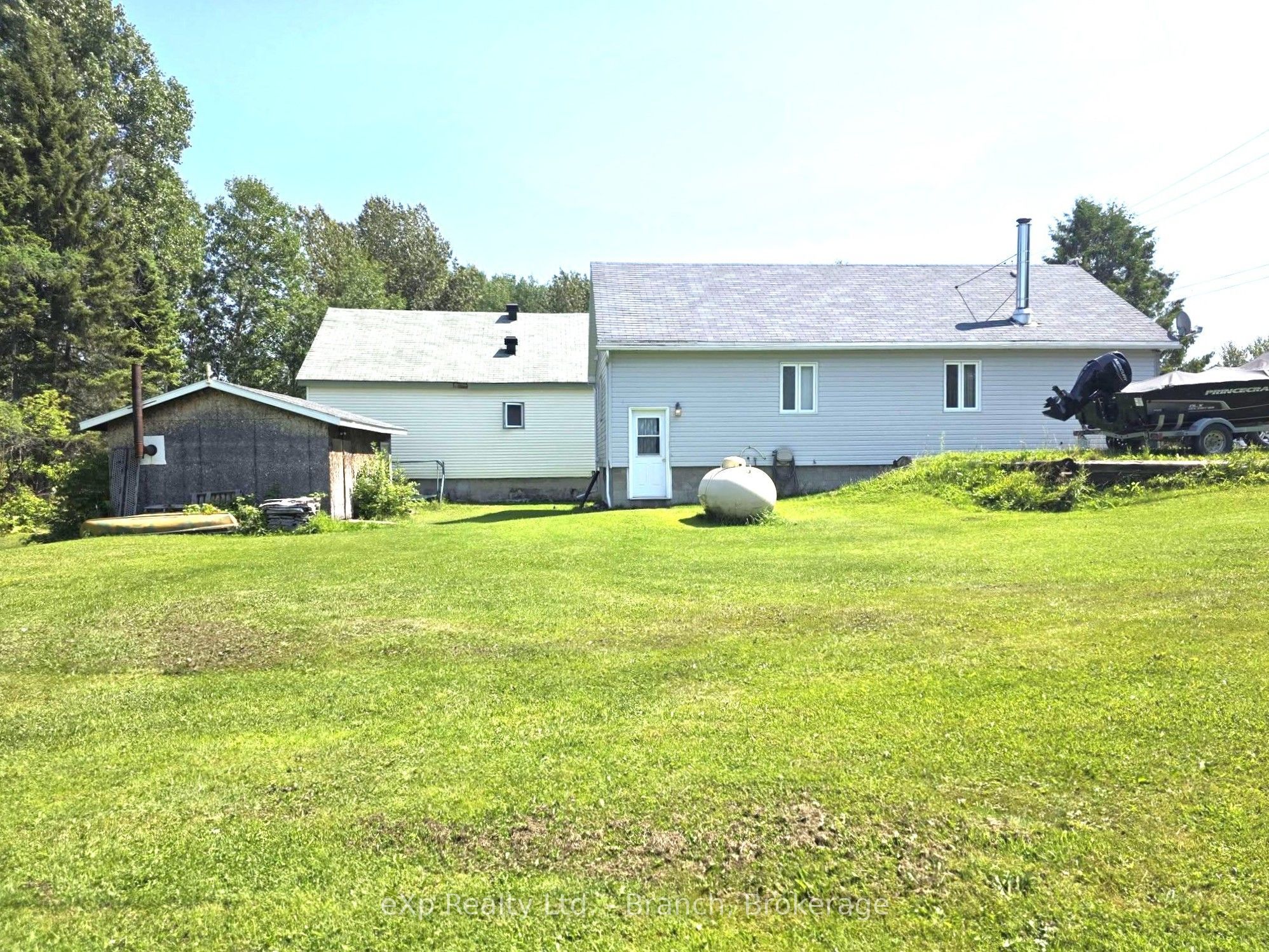 34 Third Avenue, Kirkland Lake, ON P0K 1L0 photo 4
