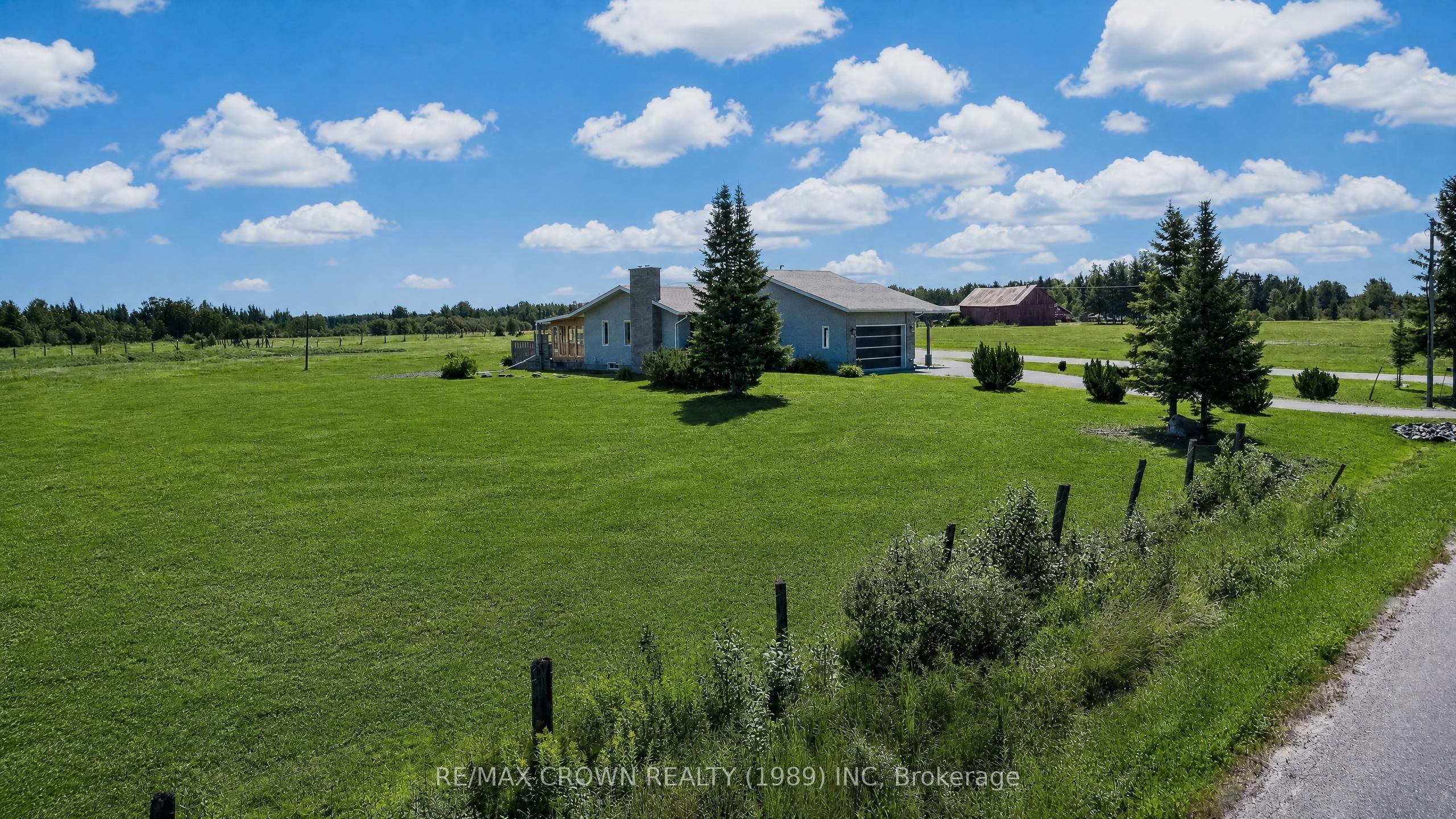 53 Cloutier Road N, Hearst, ON P0L 1N0 photo 3