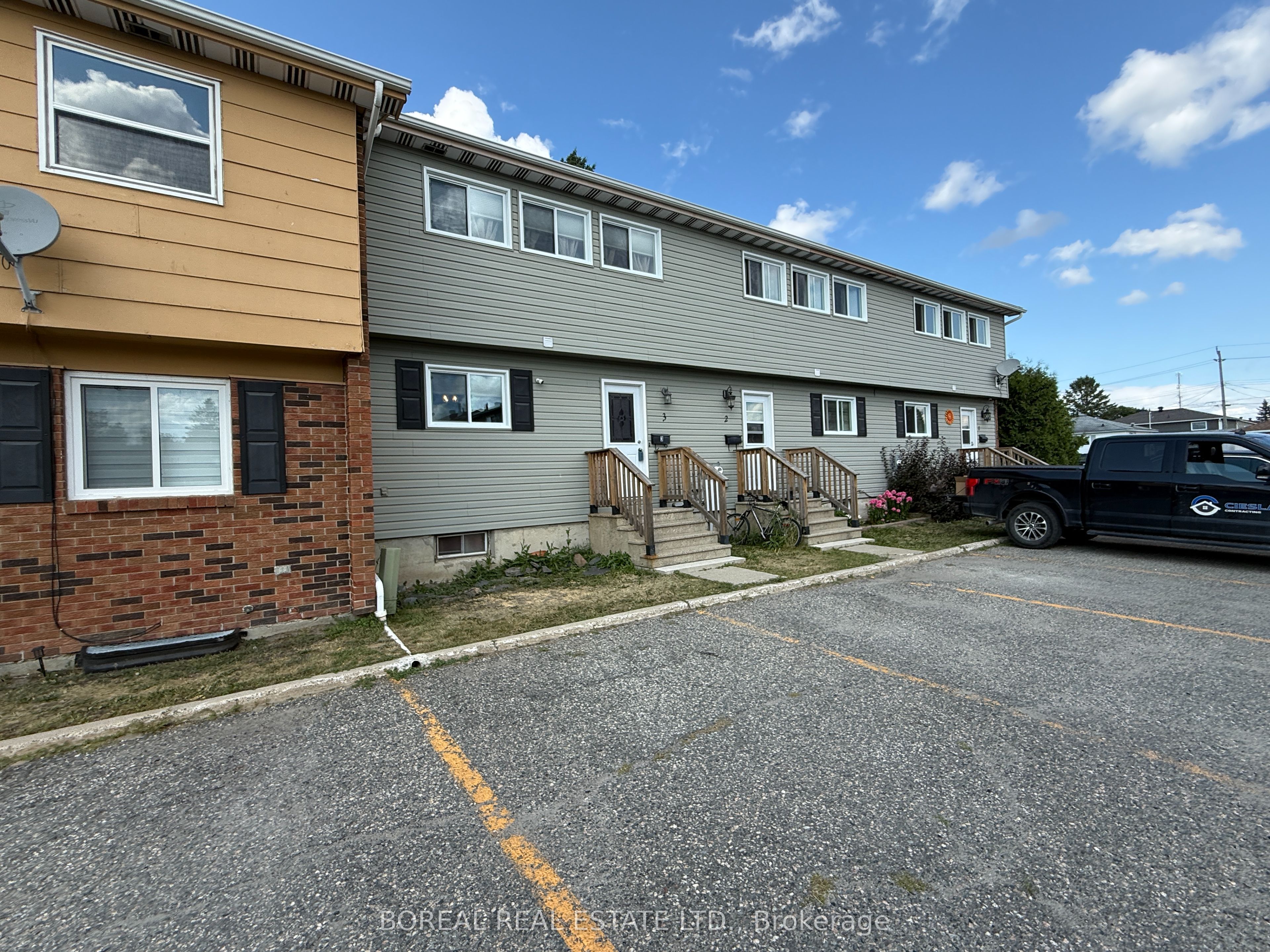 577 College Street 3, Timmins, ON P4N 7Y9 photo 3