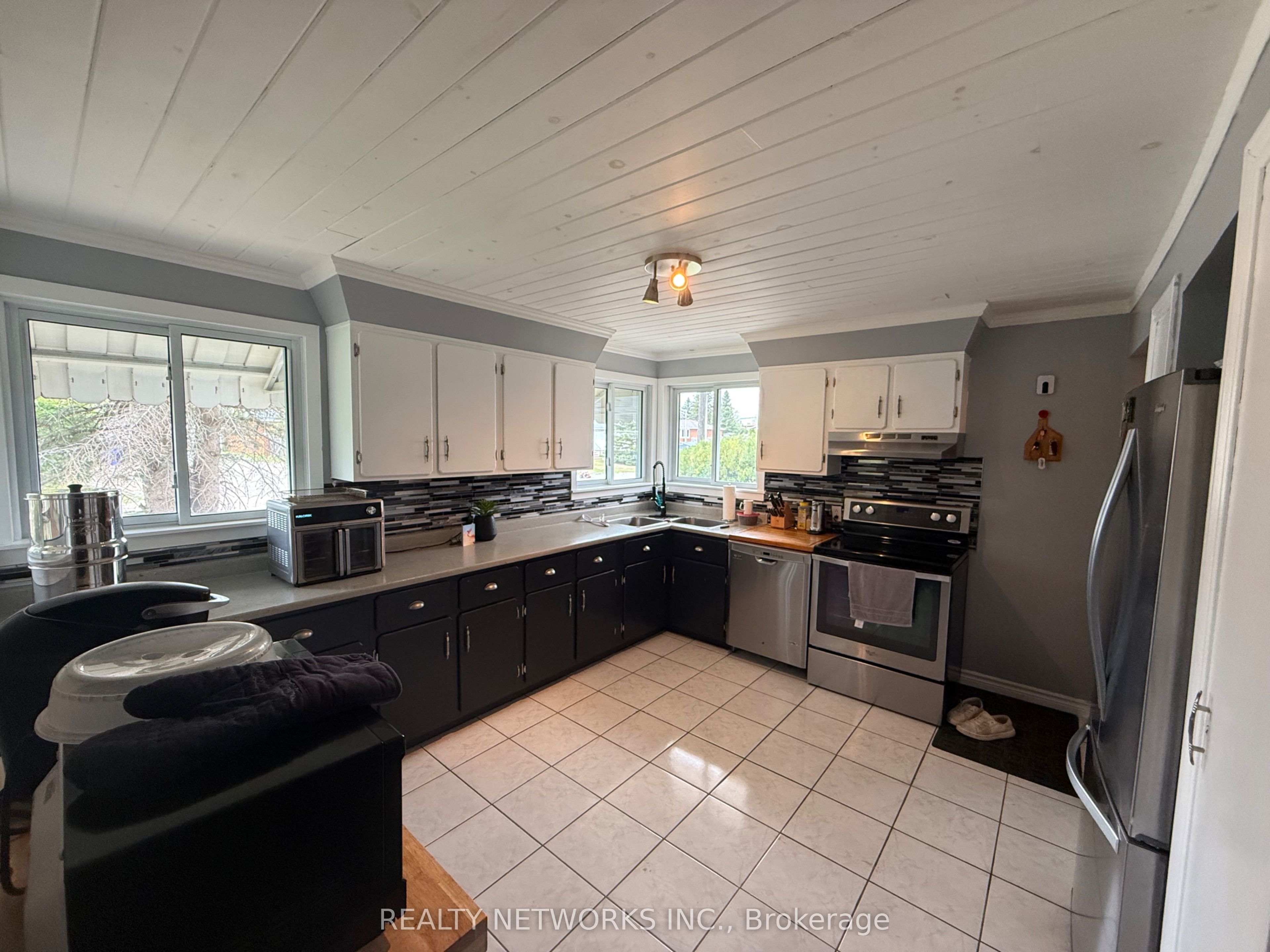 208 Conley Street S, Timmins, ON P0N 1C0 photo 4