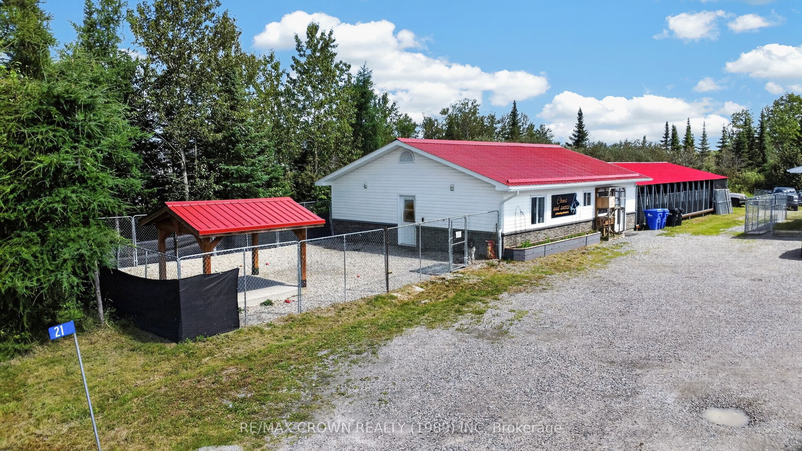 21 Cloutier Road S, Hearst, ON P0L 1N0 photo 4