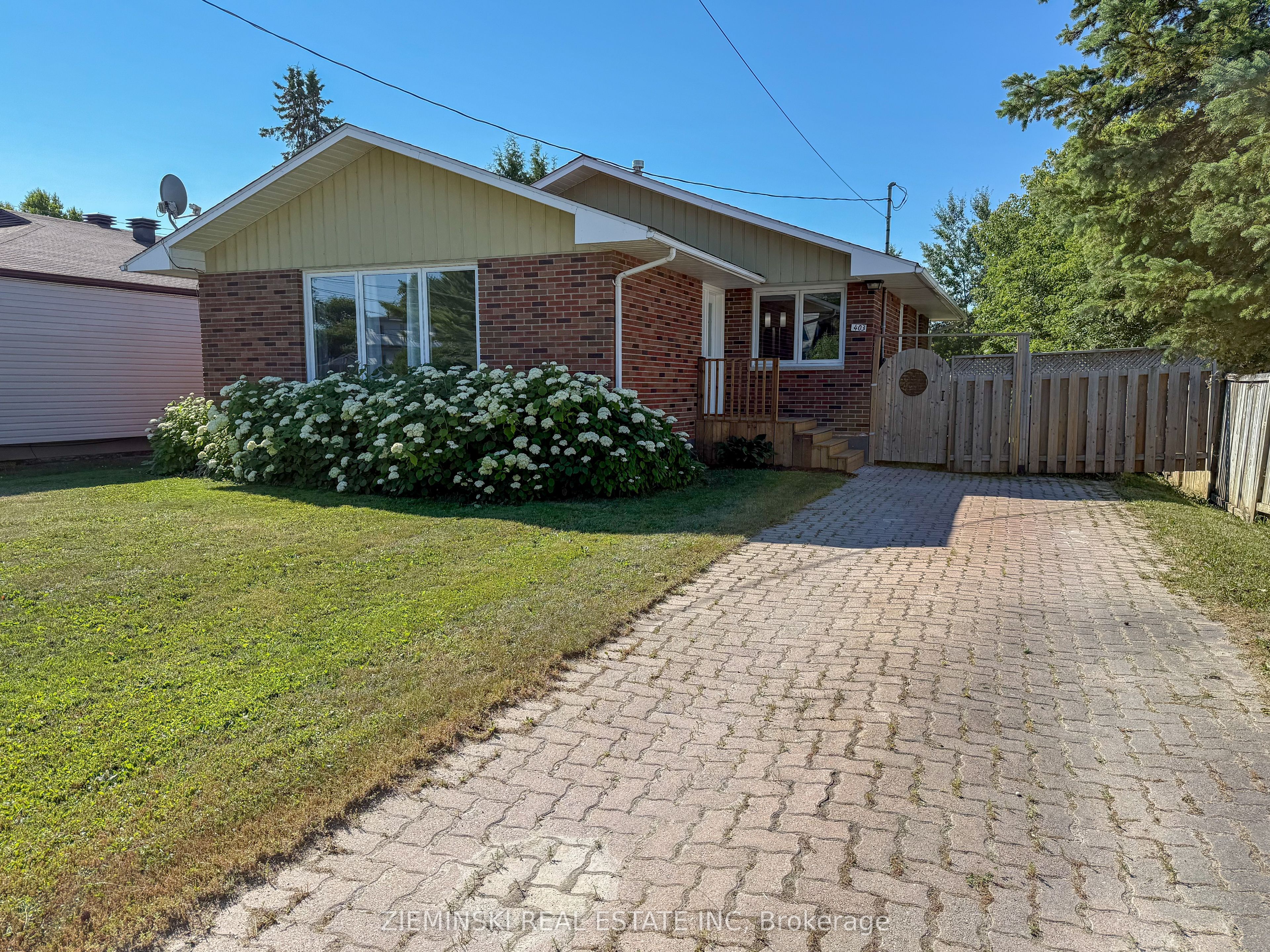 403 Young Street, Timmins, ON P0N 1C0