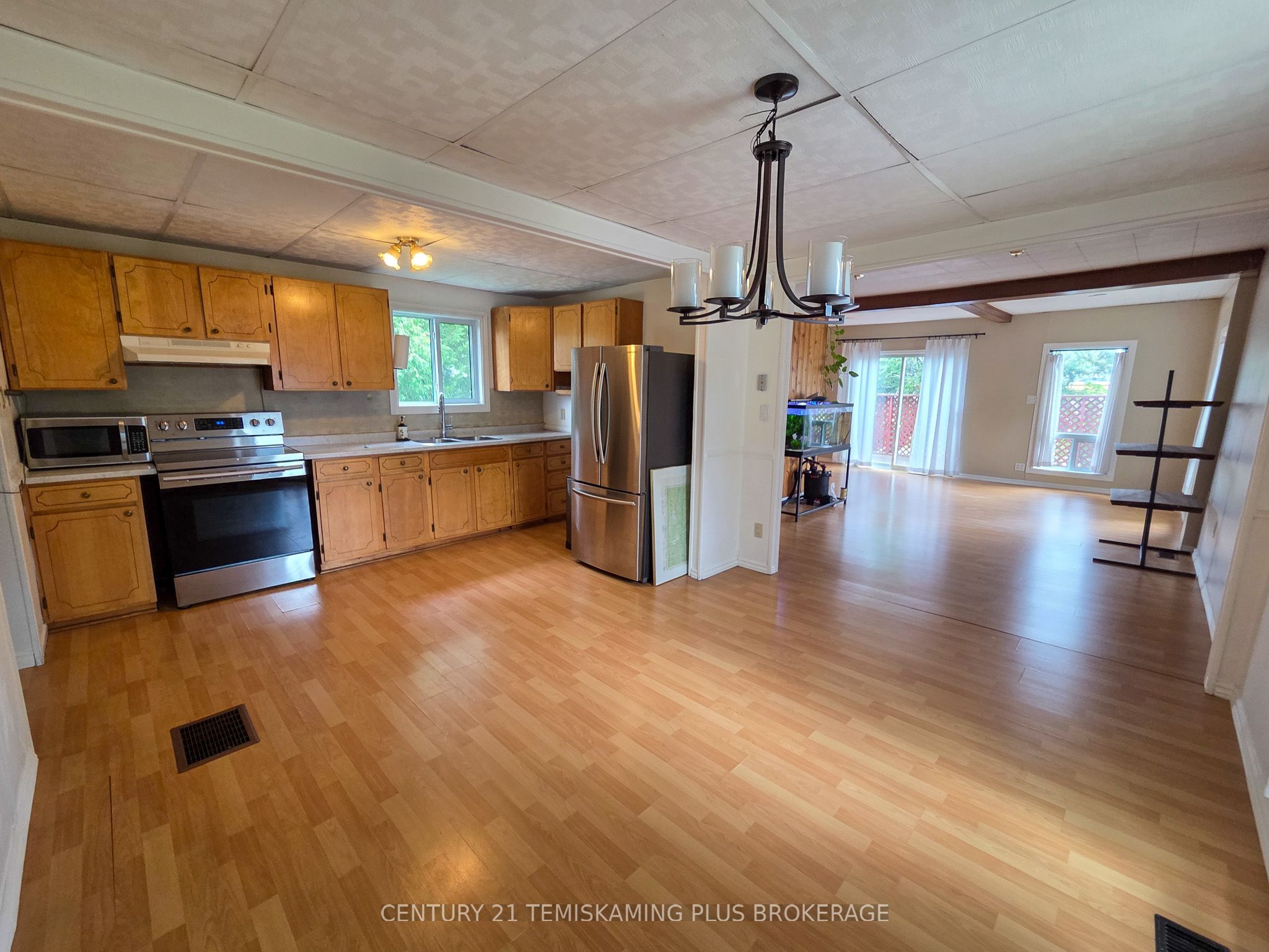 51 Third Avenue, Kirkland Lake, ON P0K 1L0 photo 5