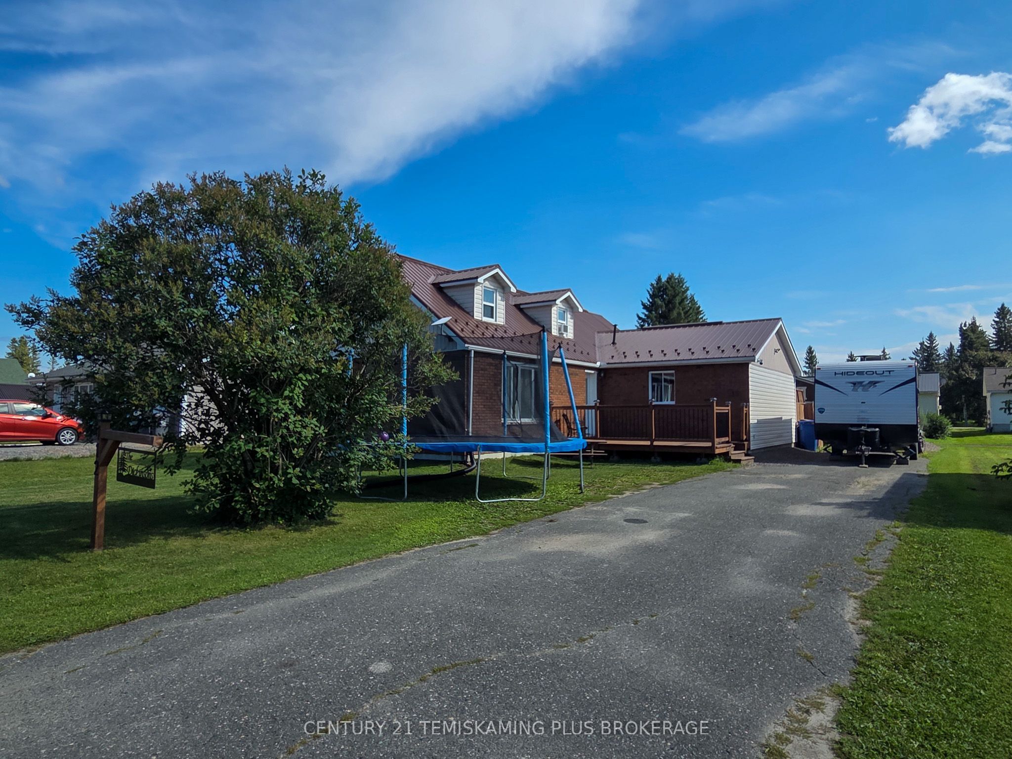 112 4th Avenue, Englehart, ON P0J 1H0 photo 3