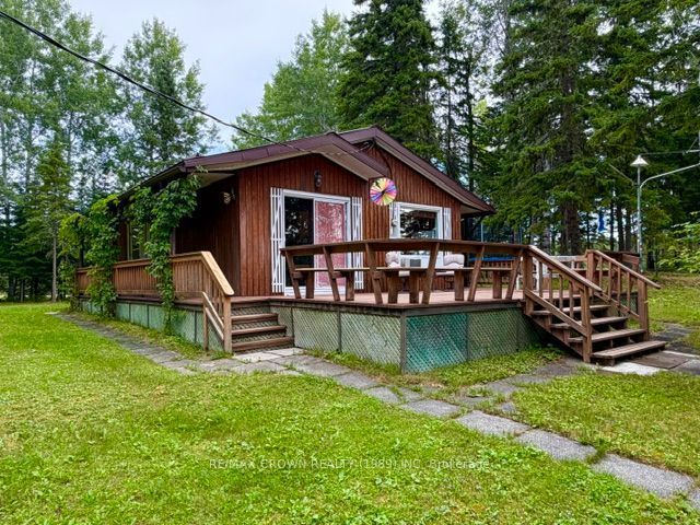 2 WEST BAY Road, Hearst, ON P0L 1N0 photo 2