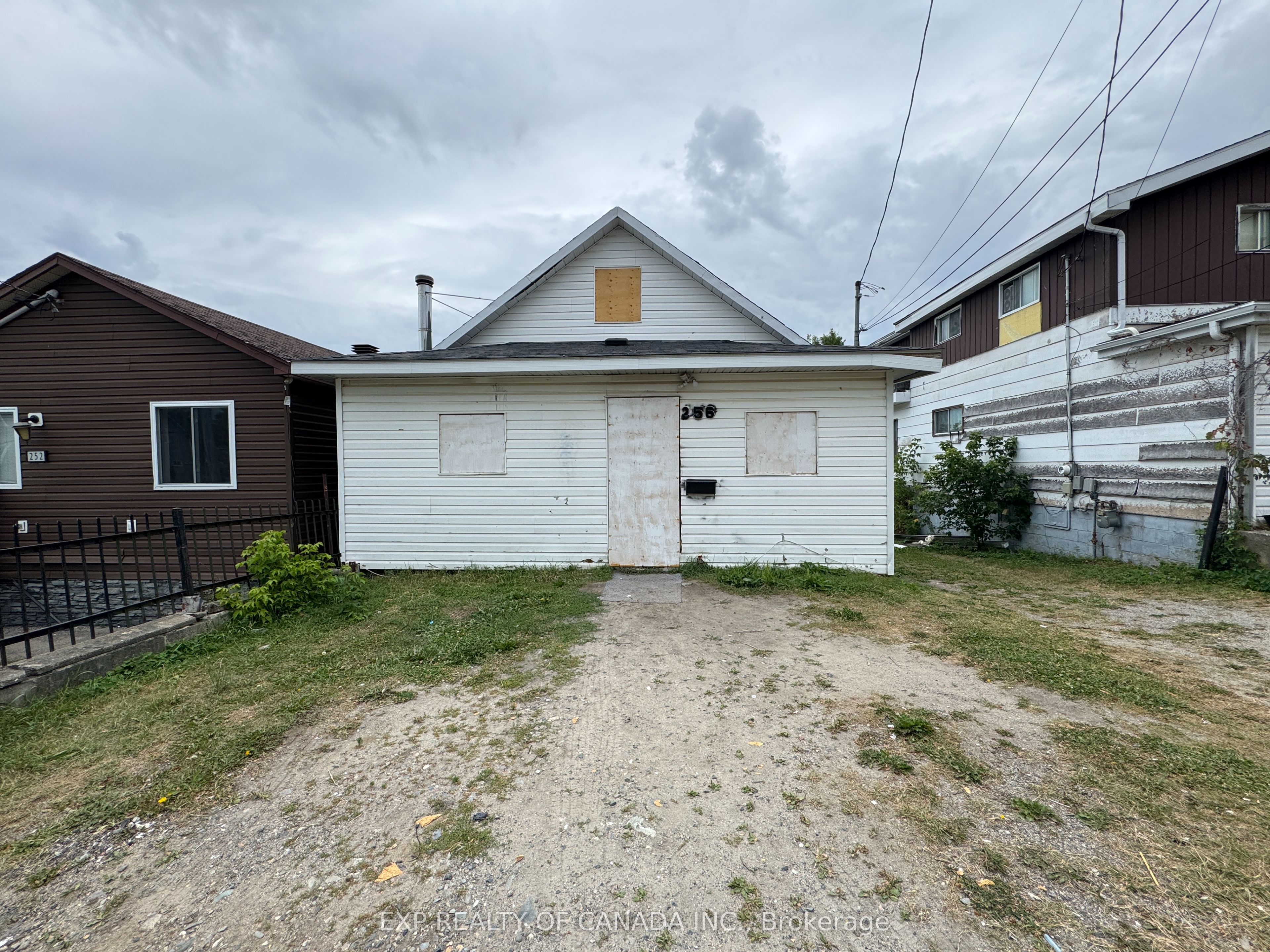 256 Sixth Avenue, Timmins, ON P4N 5M9