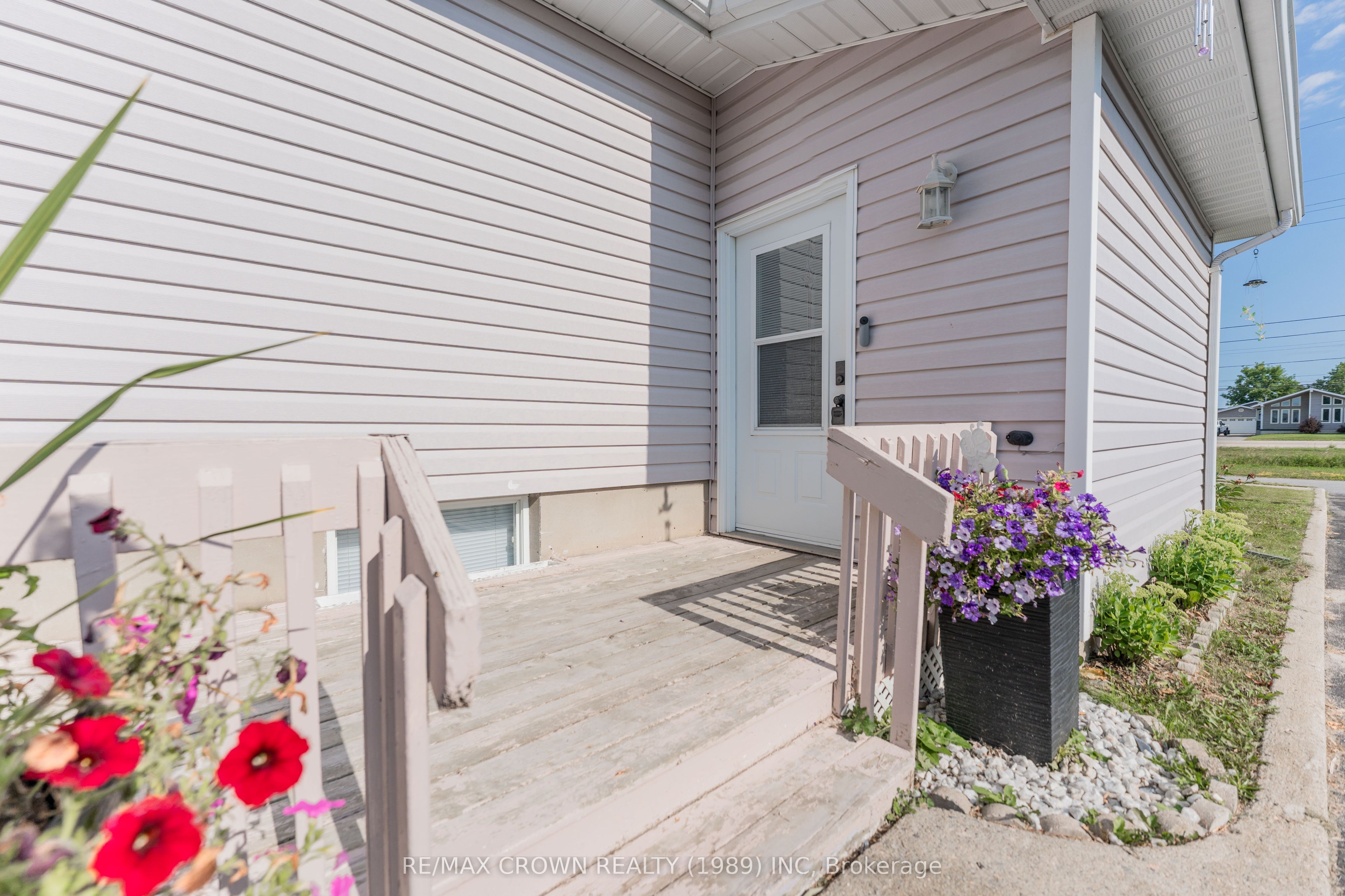 19 Lemarier Street, Kapuskasing, ON P5N 2S7 photo 5