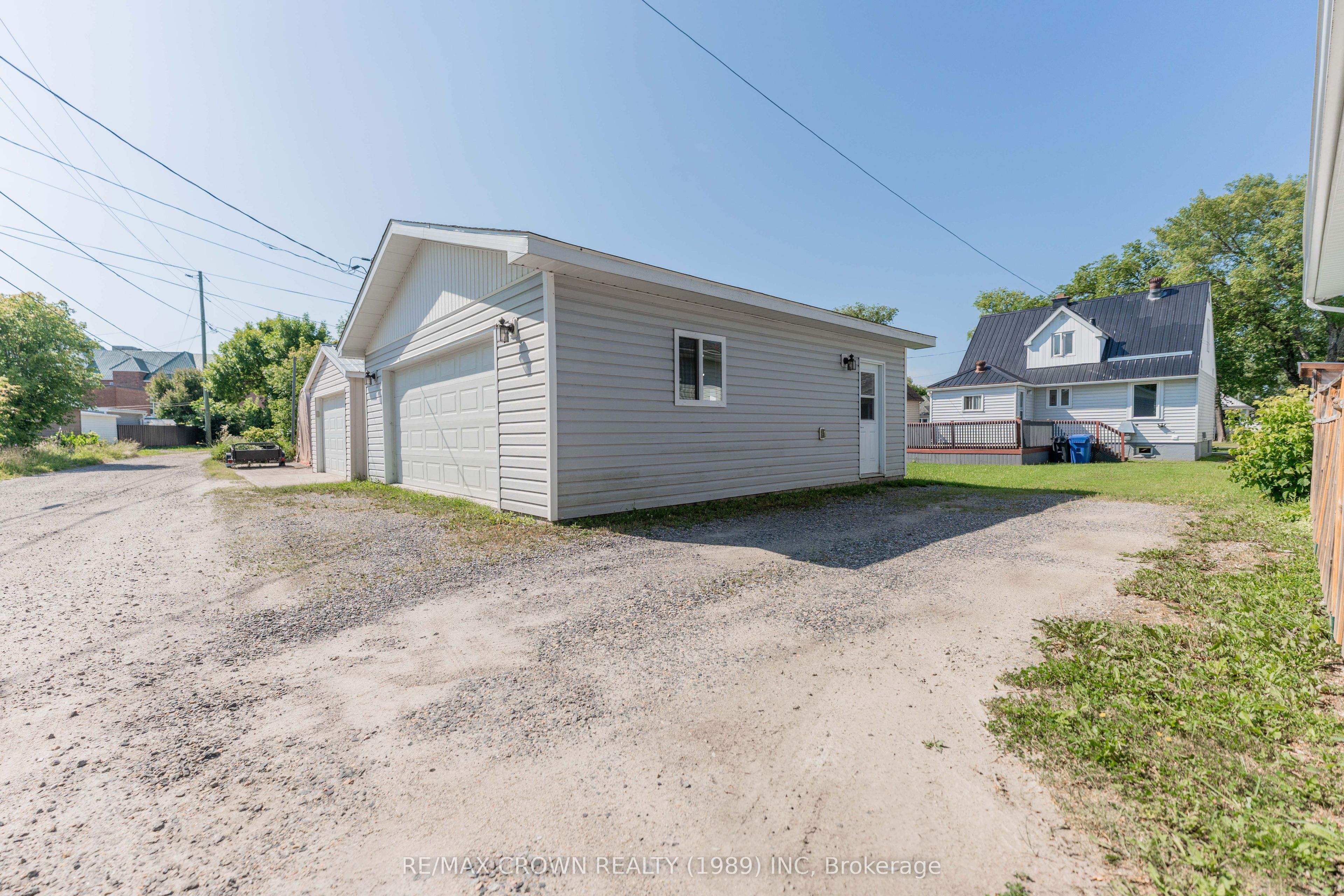 40 Bowman Avenue, Kapuskasing, ON P5N 1N1 photo 2