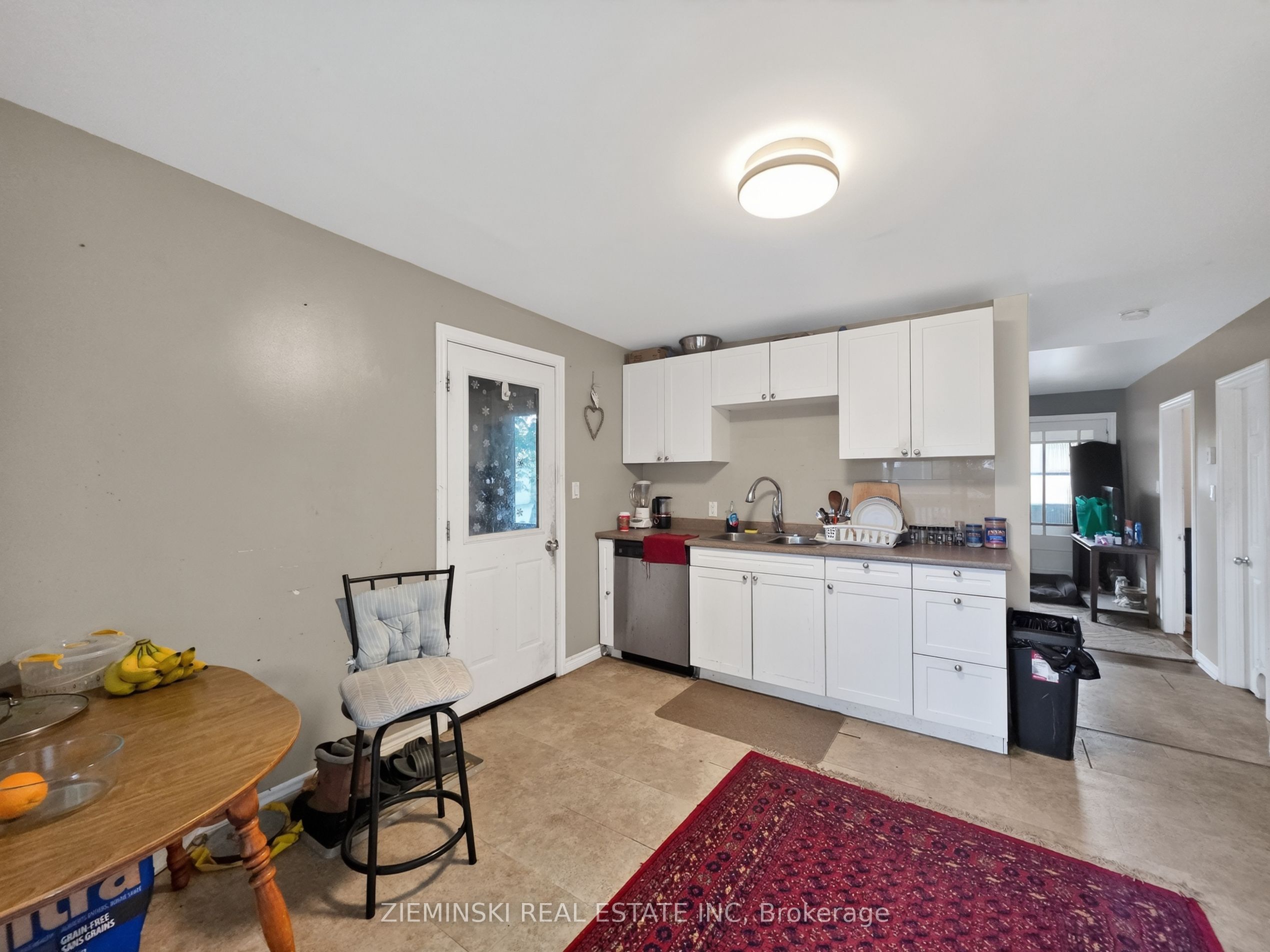 112 Duncan Avenue S, Kirkland Lake, ON P2N 1Y3 photo 2