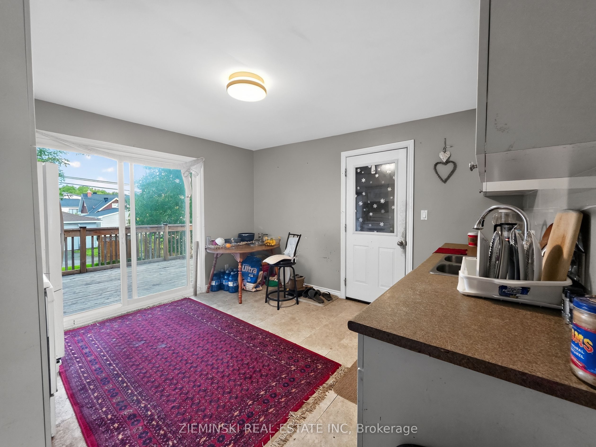 112 Duncan Avenue S, Kirkland Lake, ON P2N 1Y3 photo 3