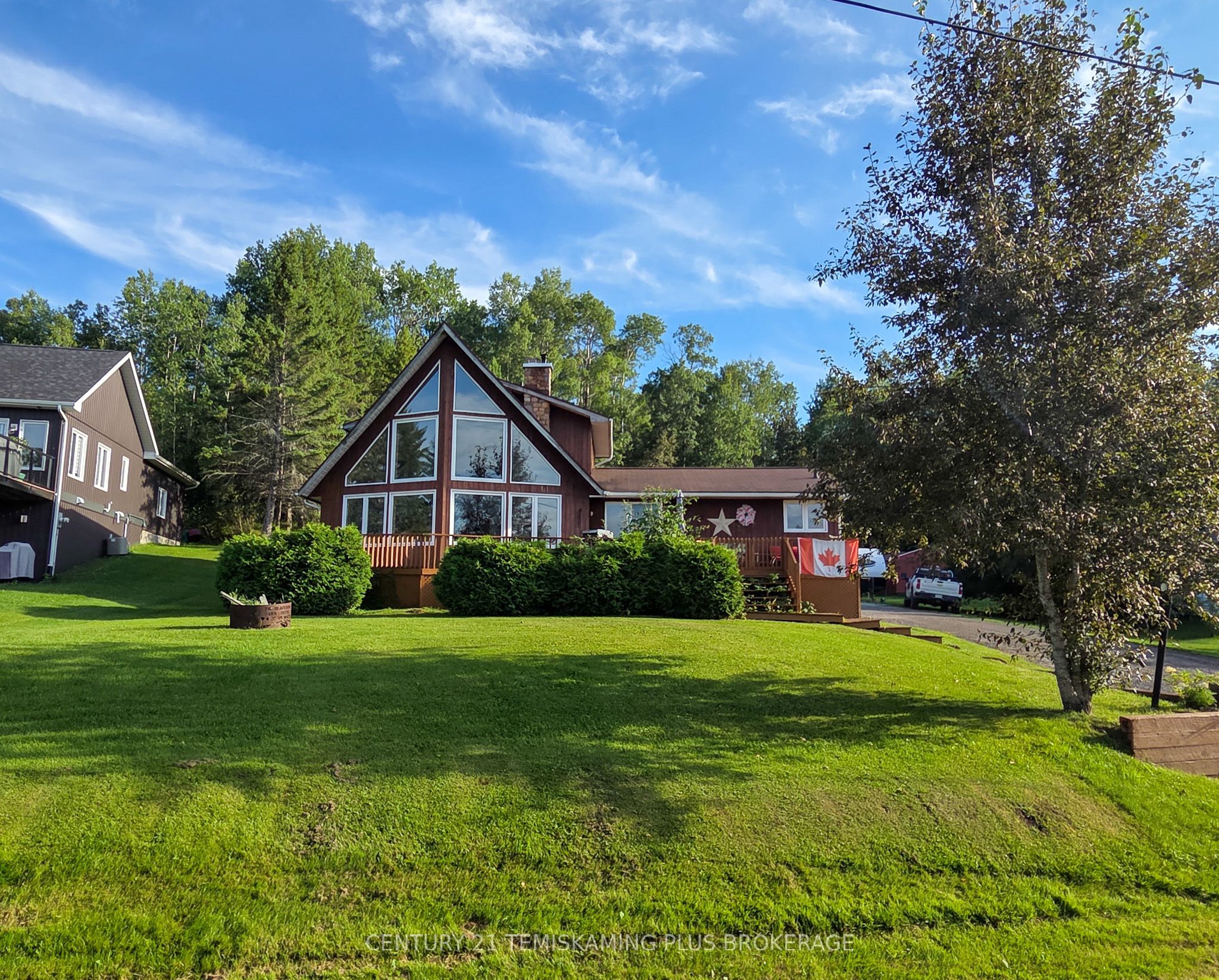 65 Lakeshore Avenue, Englehart, ON P0J 1B0 photo 4
