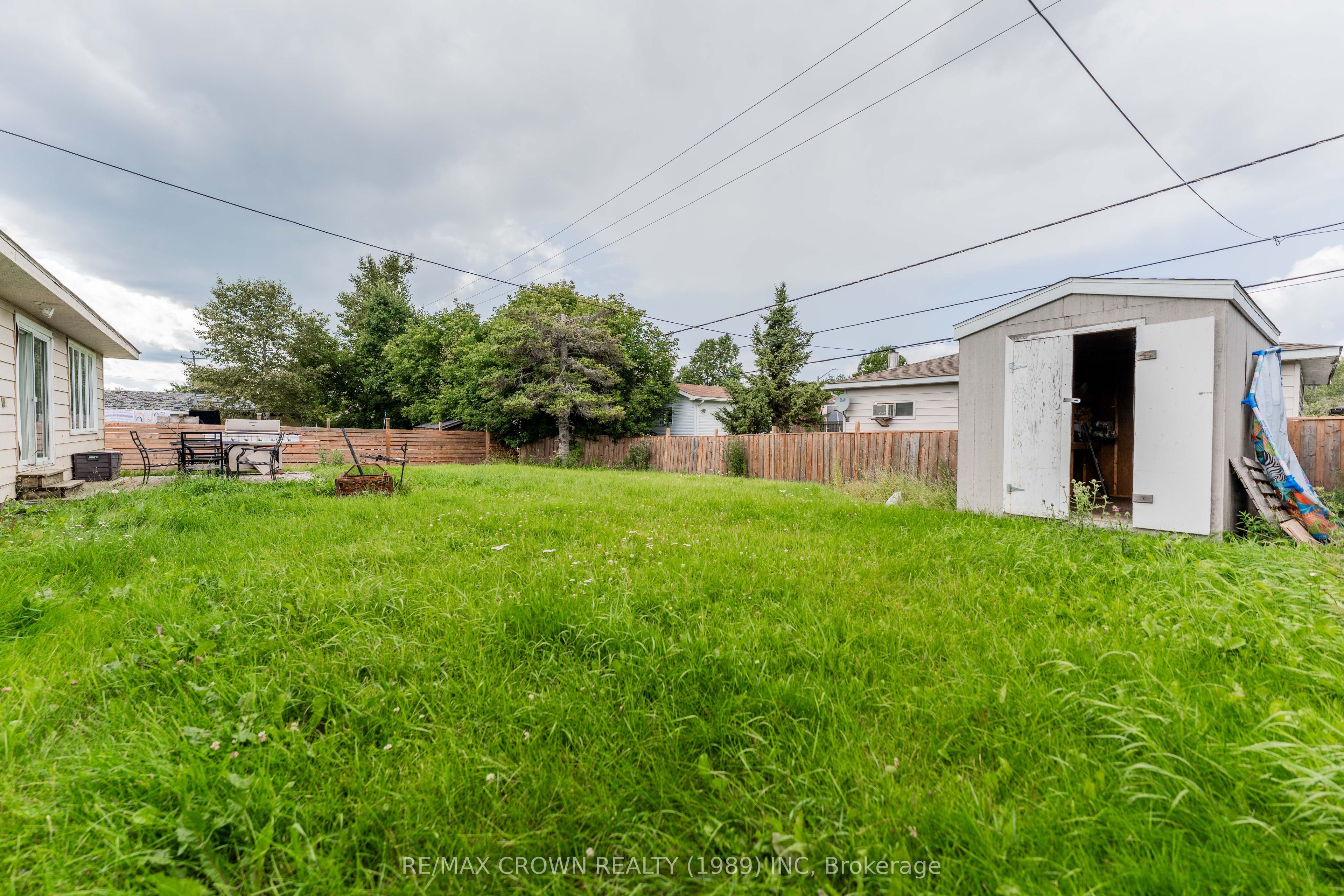 3 Clark Street, Kapuskasing, ON P5N 1L3 photo 2