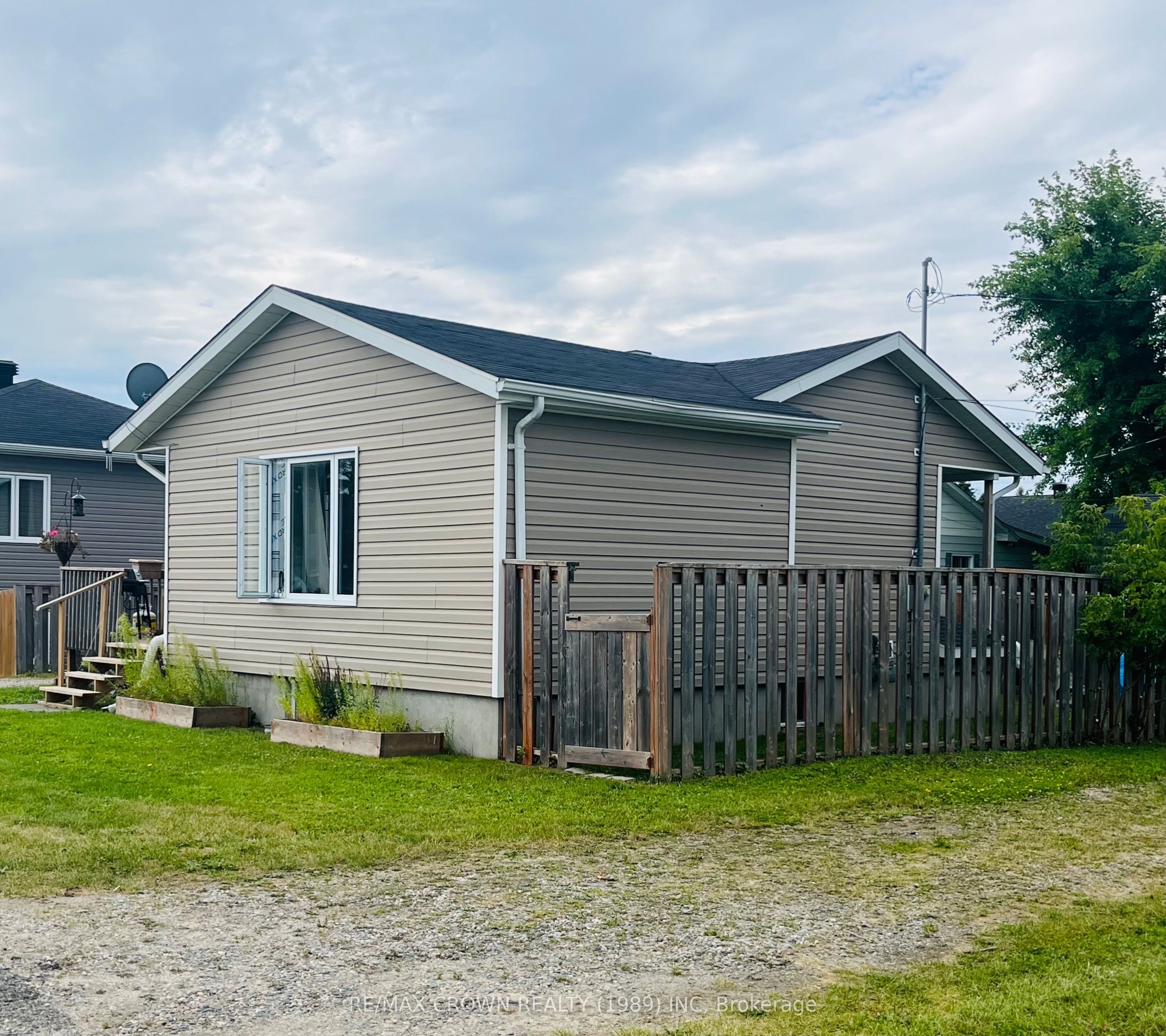 5 Glen Avenue, Cochrane, ON P0L 1C0 photo 4