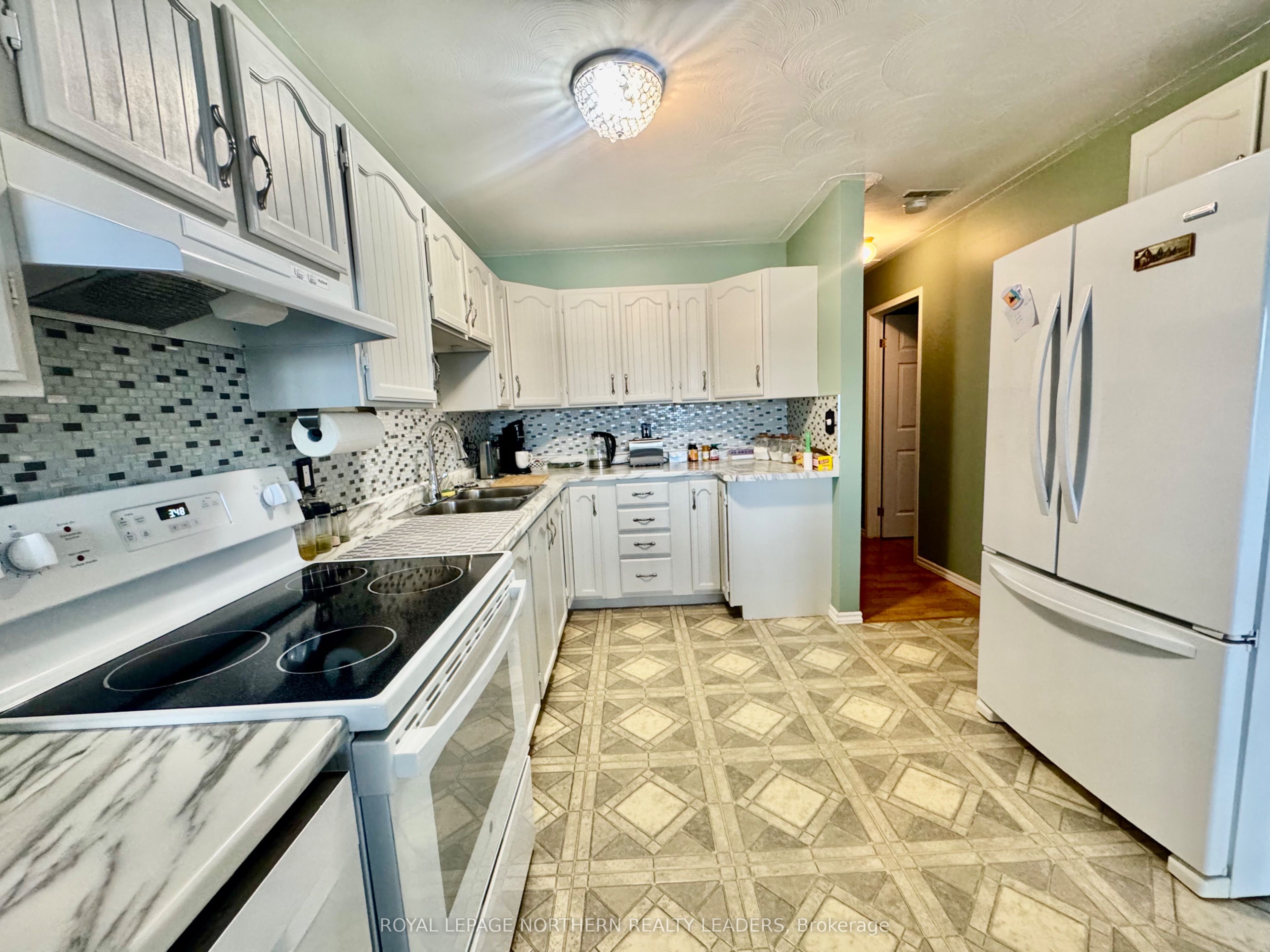 379 Lonergan Boulevard, Timmins, ON P4P 1E2 photo 3