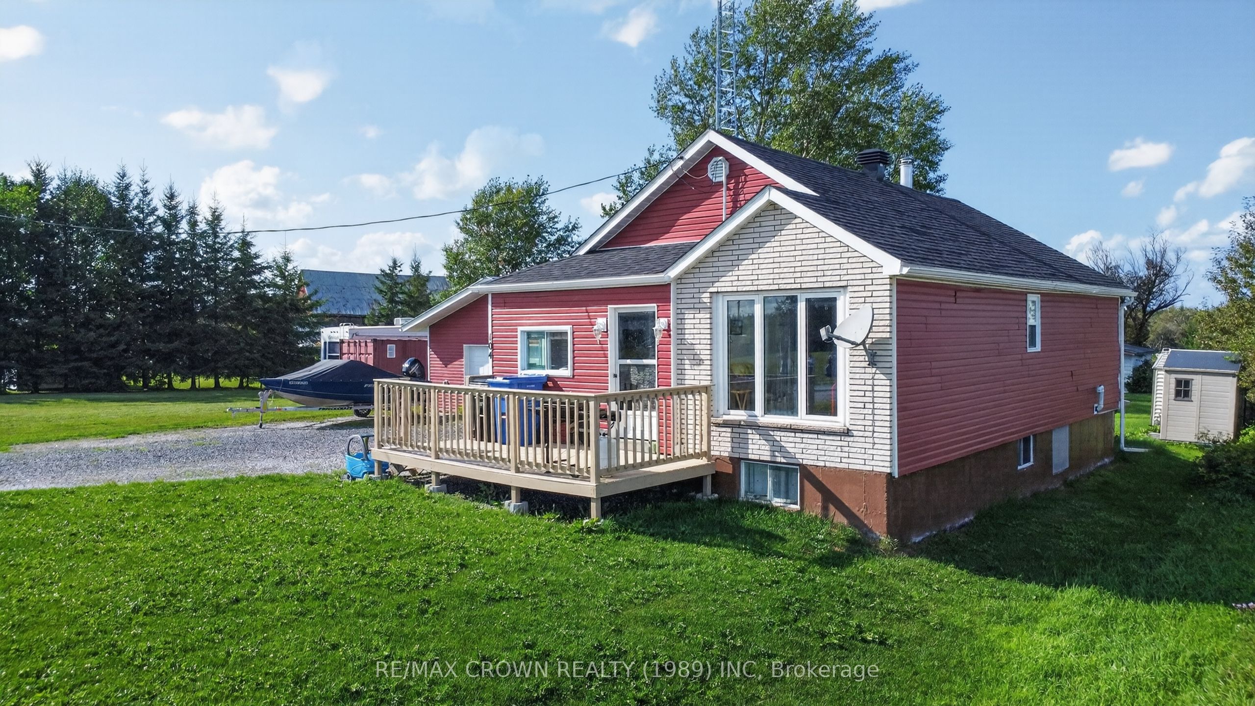 104 Maxime Brisson Road, Mattice-Val Cote, ON P0L 2E0 photo 2