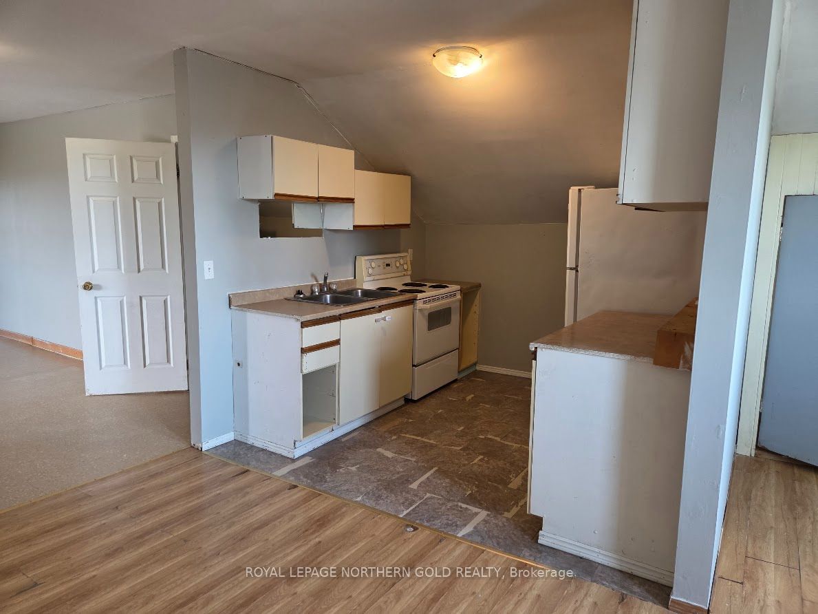 113 Tenth Avenue, Armstrong, ON P0J 1E0 photo 2