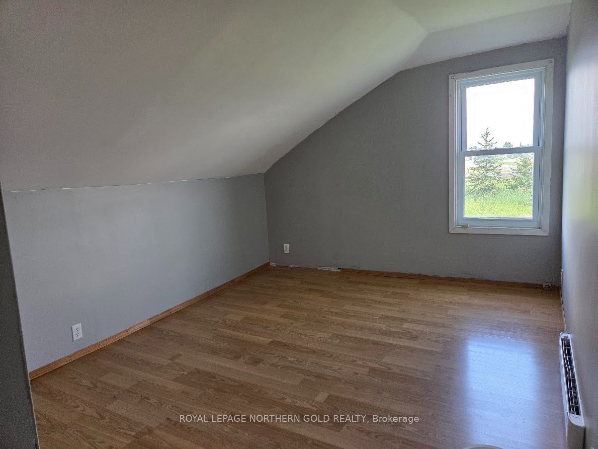 113 Tenth Avenue, Armstrong, ON P0J 1E0 photo 5