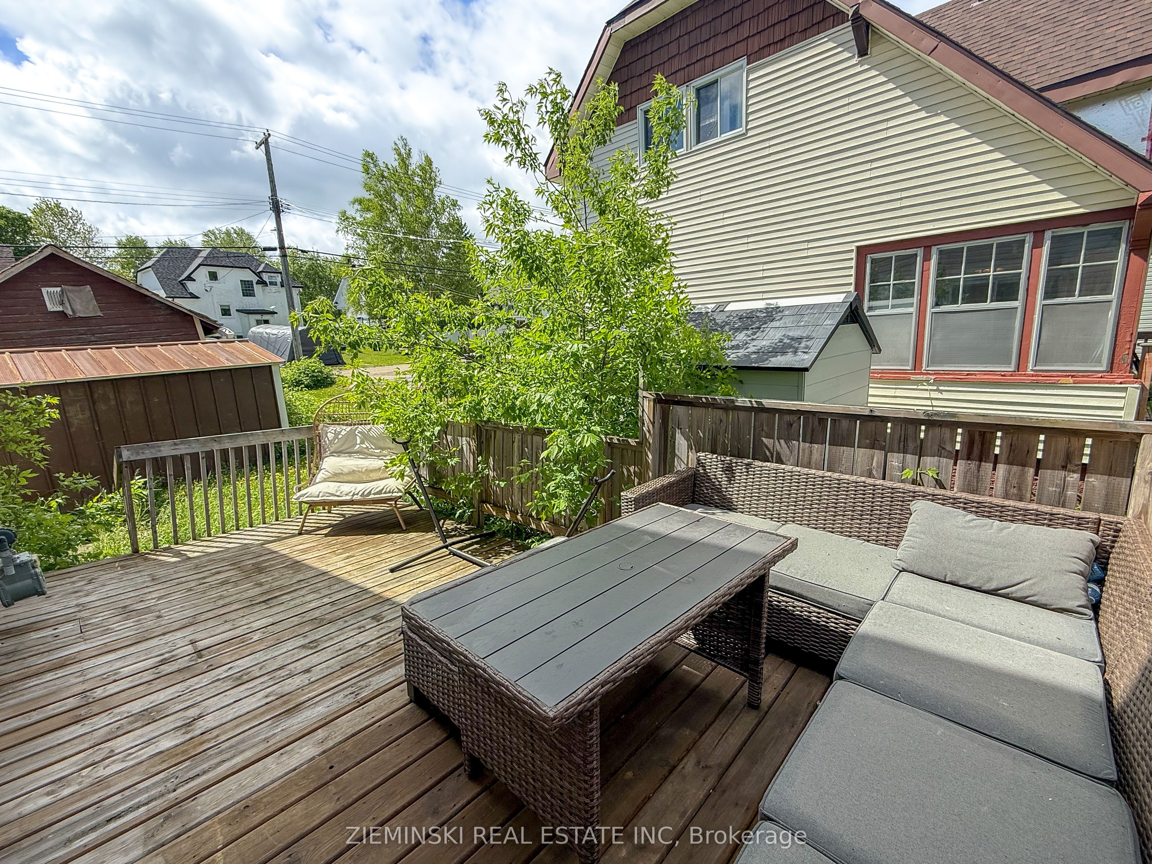 143 Essex Avenue, Iroquois Falls, ON P0K 1E0 photo 5