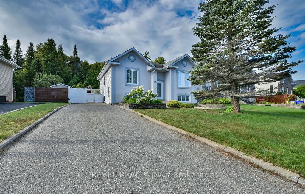 73 Jv Bonhomme Boulevard, Timmins, ON P4P 0A2