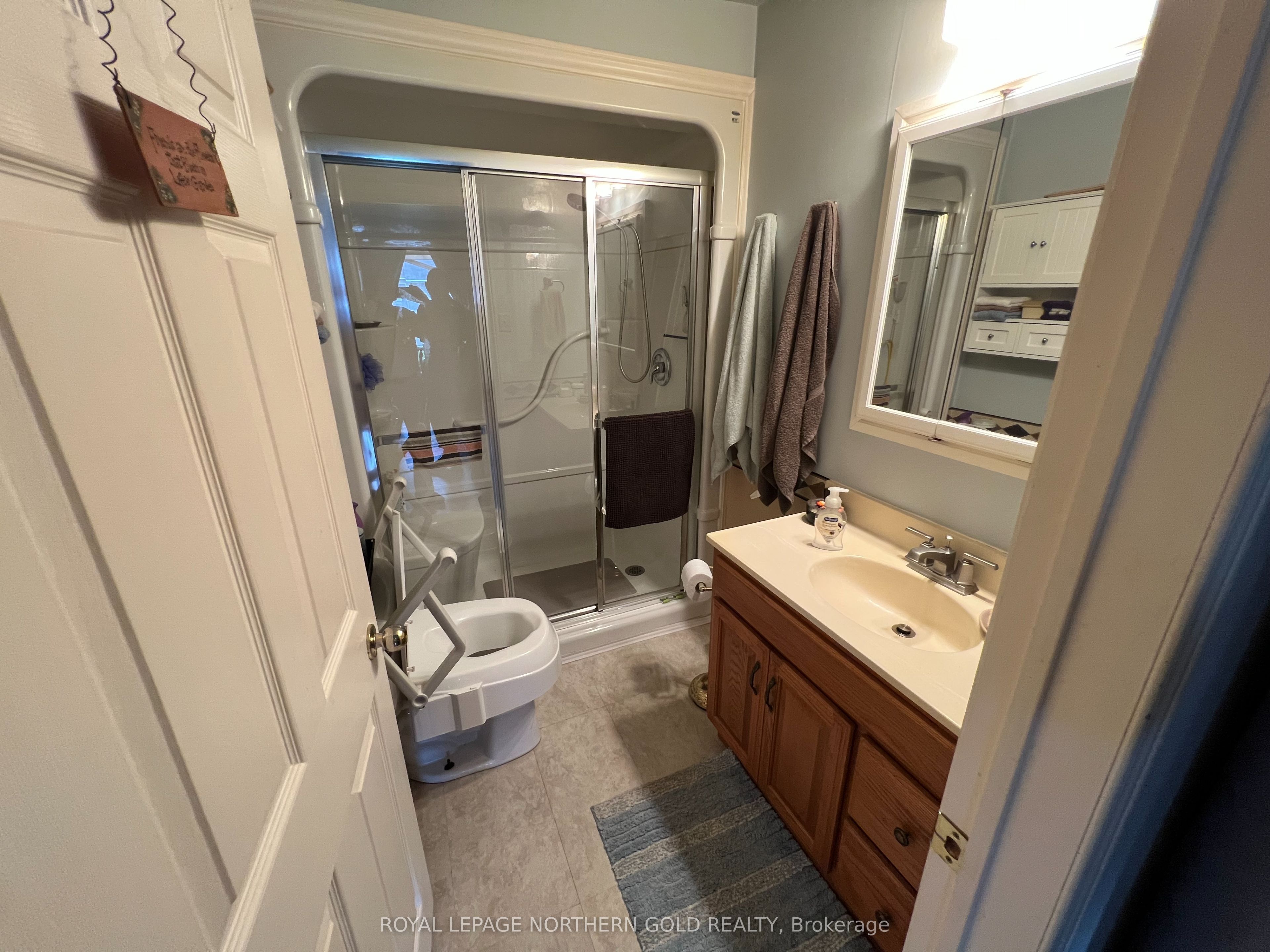 70 Eighth Avenue, Kirkland Lake, ON P0K 1L0 photo 4