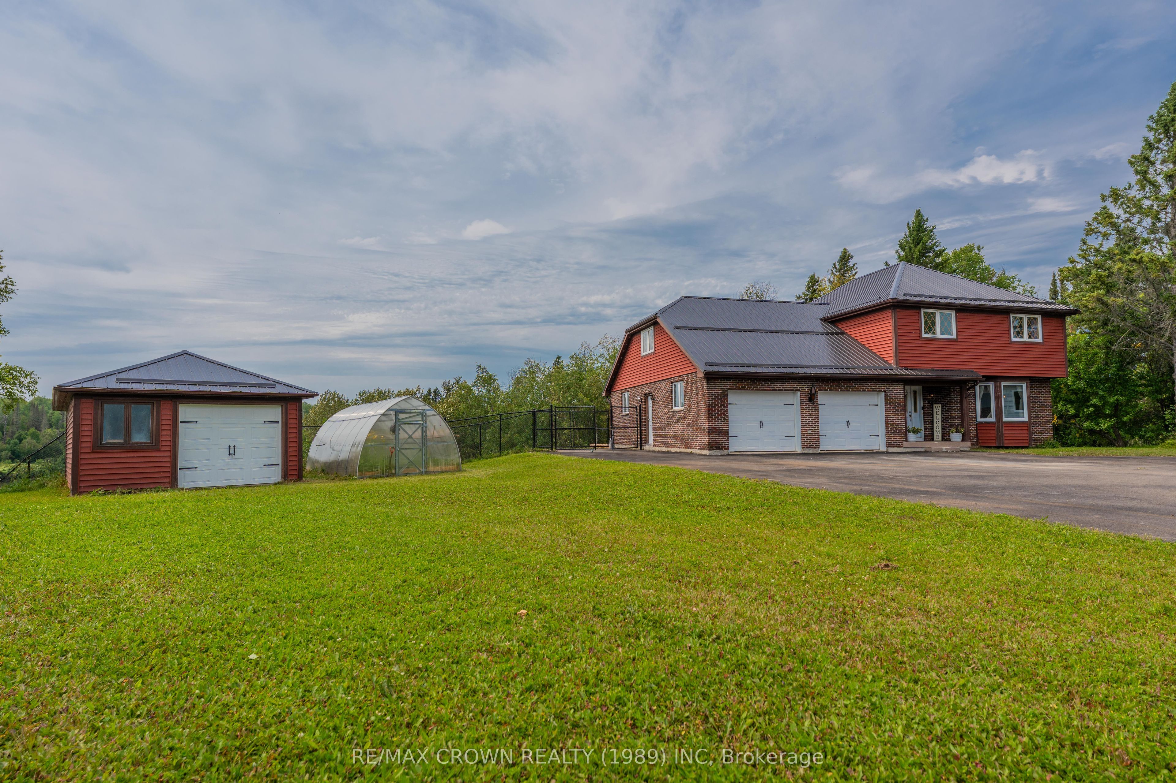 64 Kimberly Drive, Kapuskasing, ON P5N 1L6 photo 2