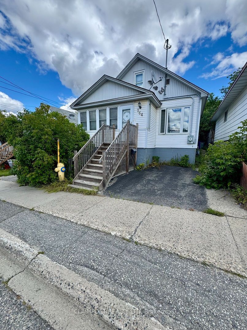 164 Pine Street N, Timmins, ON P4N 6L1