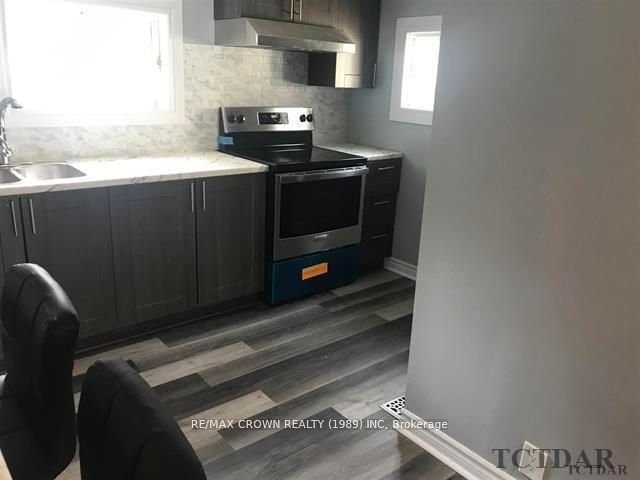 110 Croatia Avenue, Timmins, ON P4N 1C3 photo 3