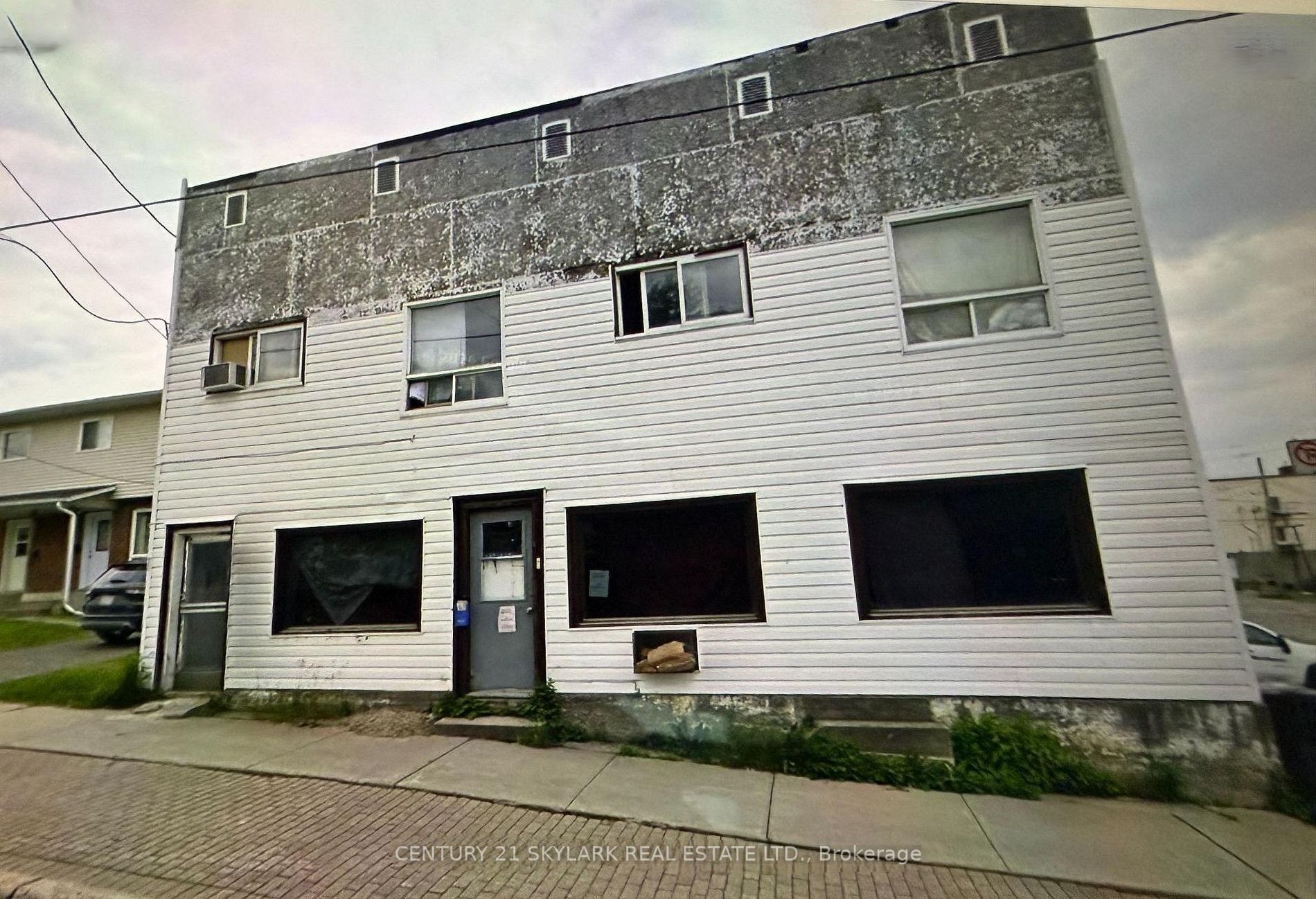 43 Duncan Avenue S, Kirkland Lake, ON P2N 1X8 photo 2
