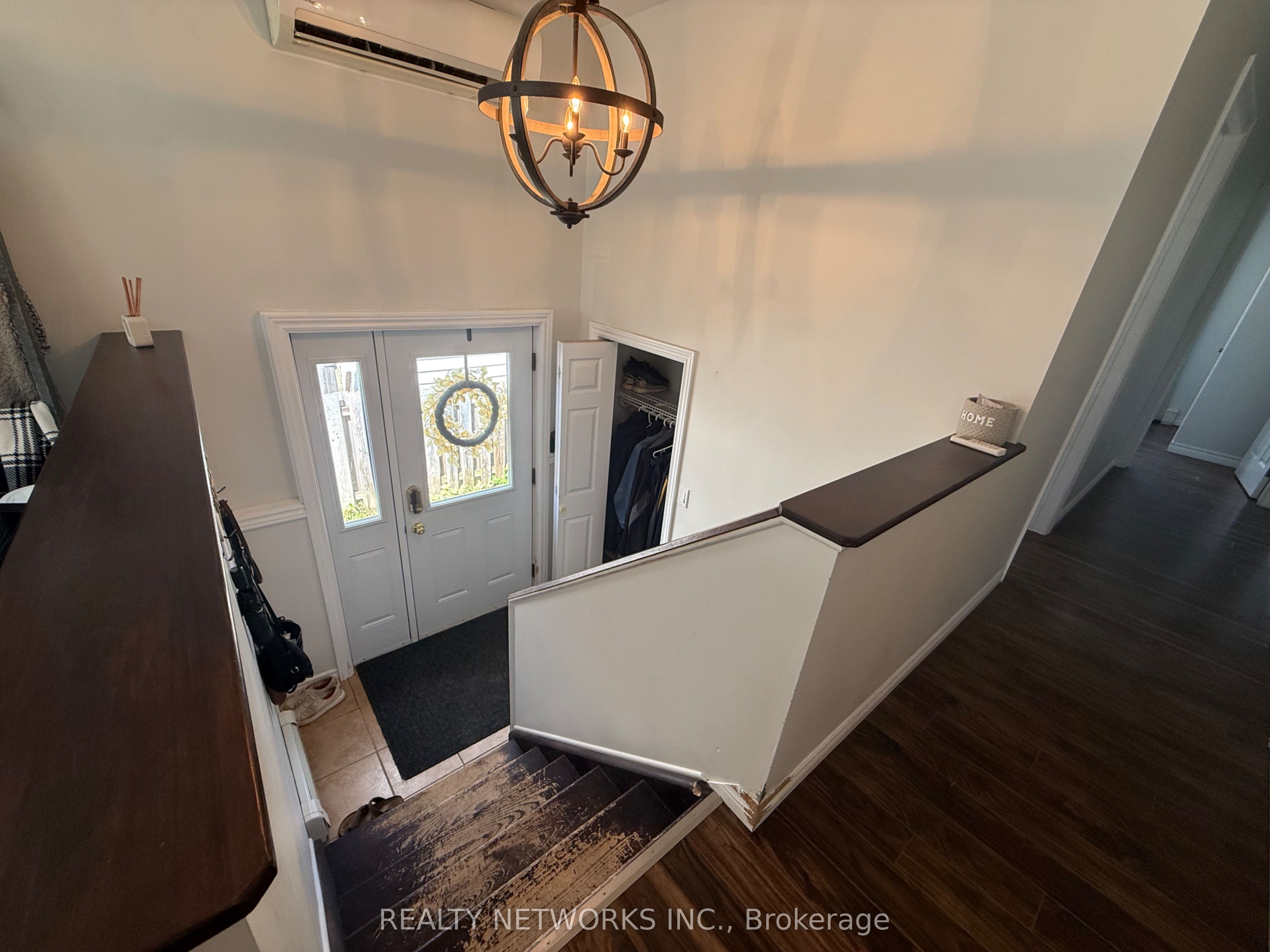 1077 Brundy Avenue, Timmins, ON P0N 1G0 photo 2