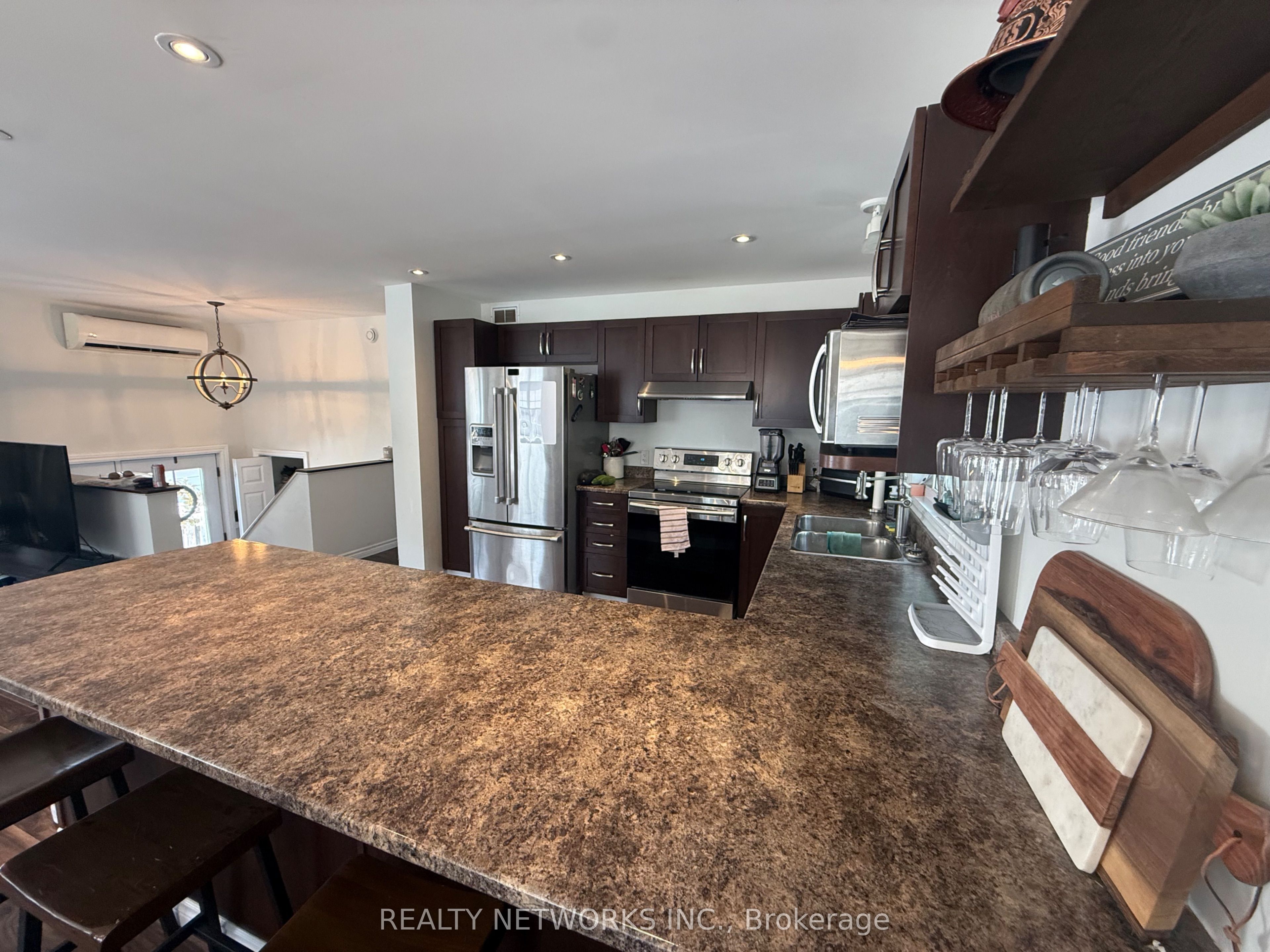 1077 Brundy Avenue, Timmins, ON P0N 1G0 photo 5