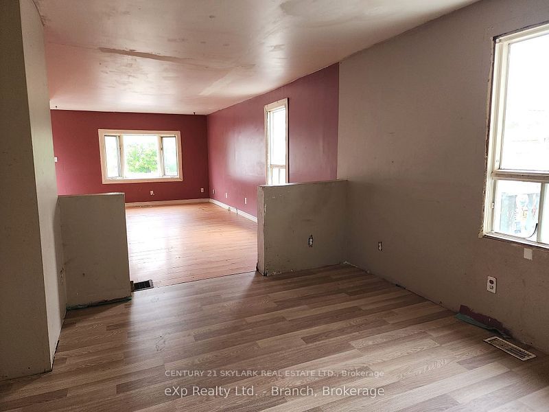 573 Government Road W, Kirkland Lake, ON P0K 1A0 photo 5
