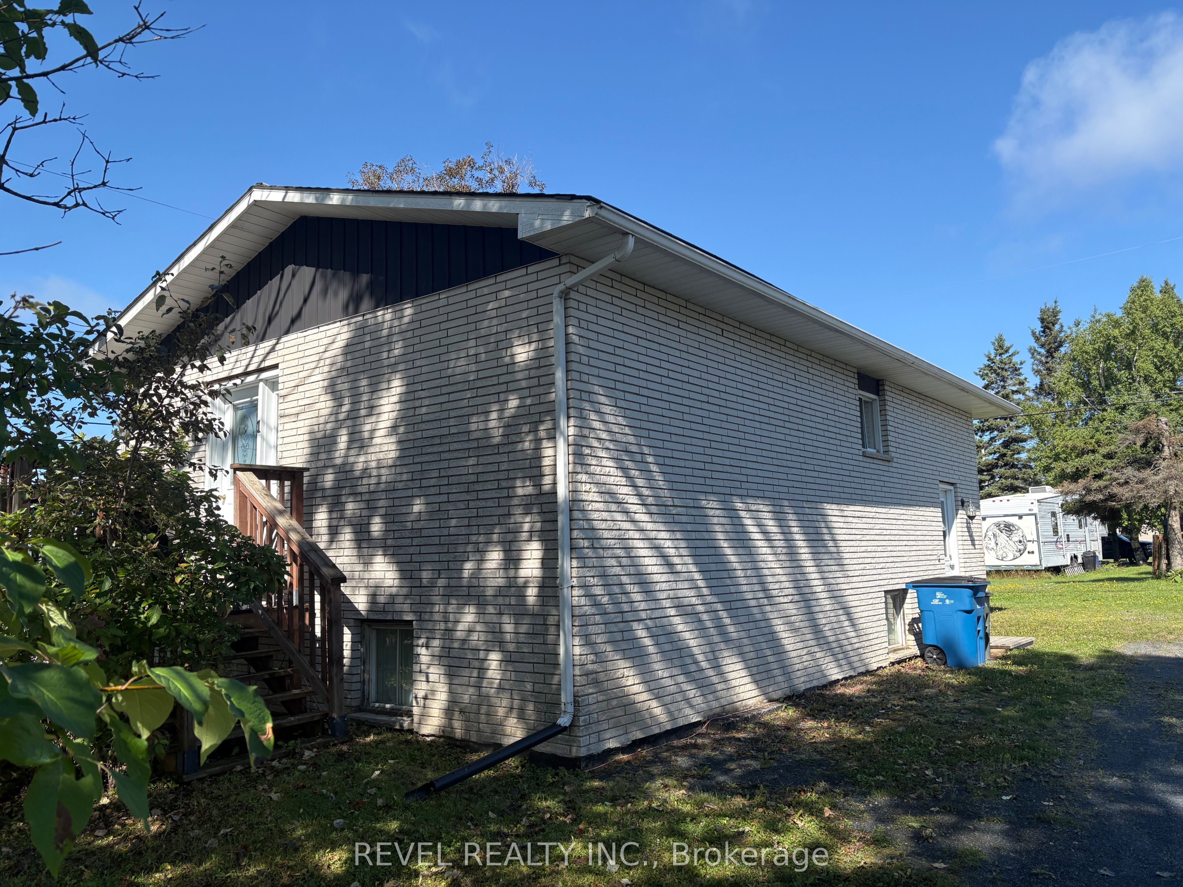 1 Cree Road, Cochrane, ON P0L 1C0 photo 2