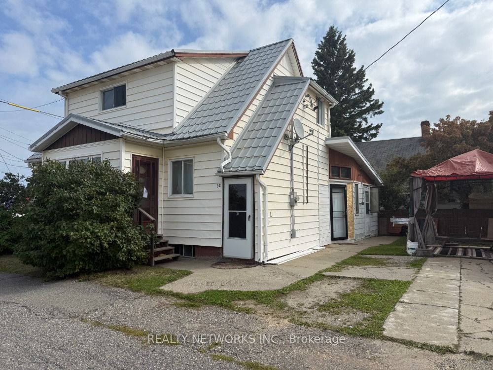 6 Hollinger Lane, Timmins, ON P0N 1G0