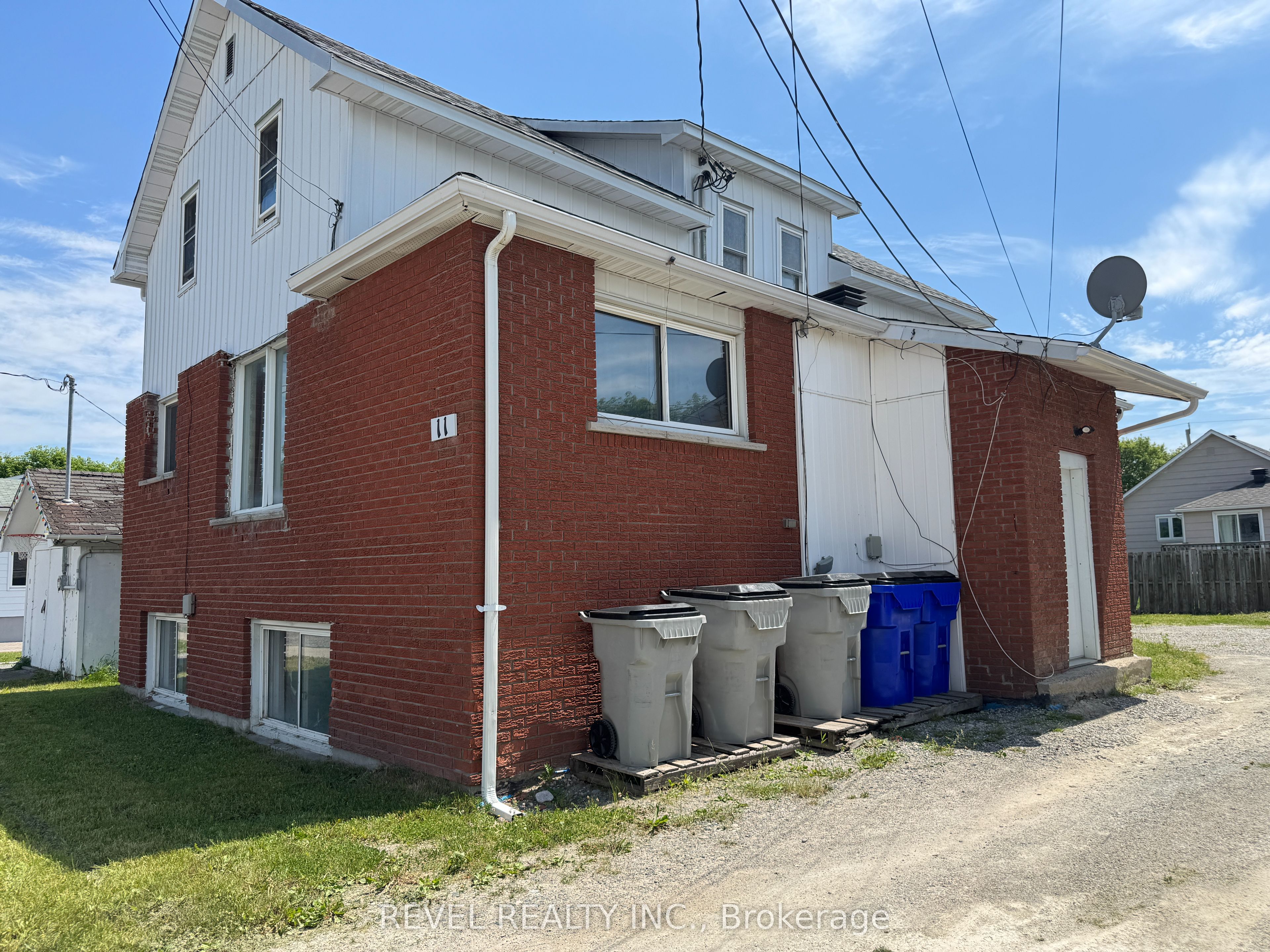 11 Shamrock Avenue, Timmins, ON P0N 1C0 photo 3