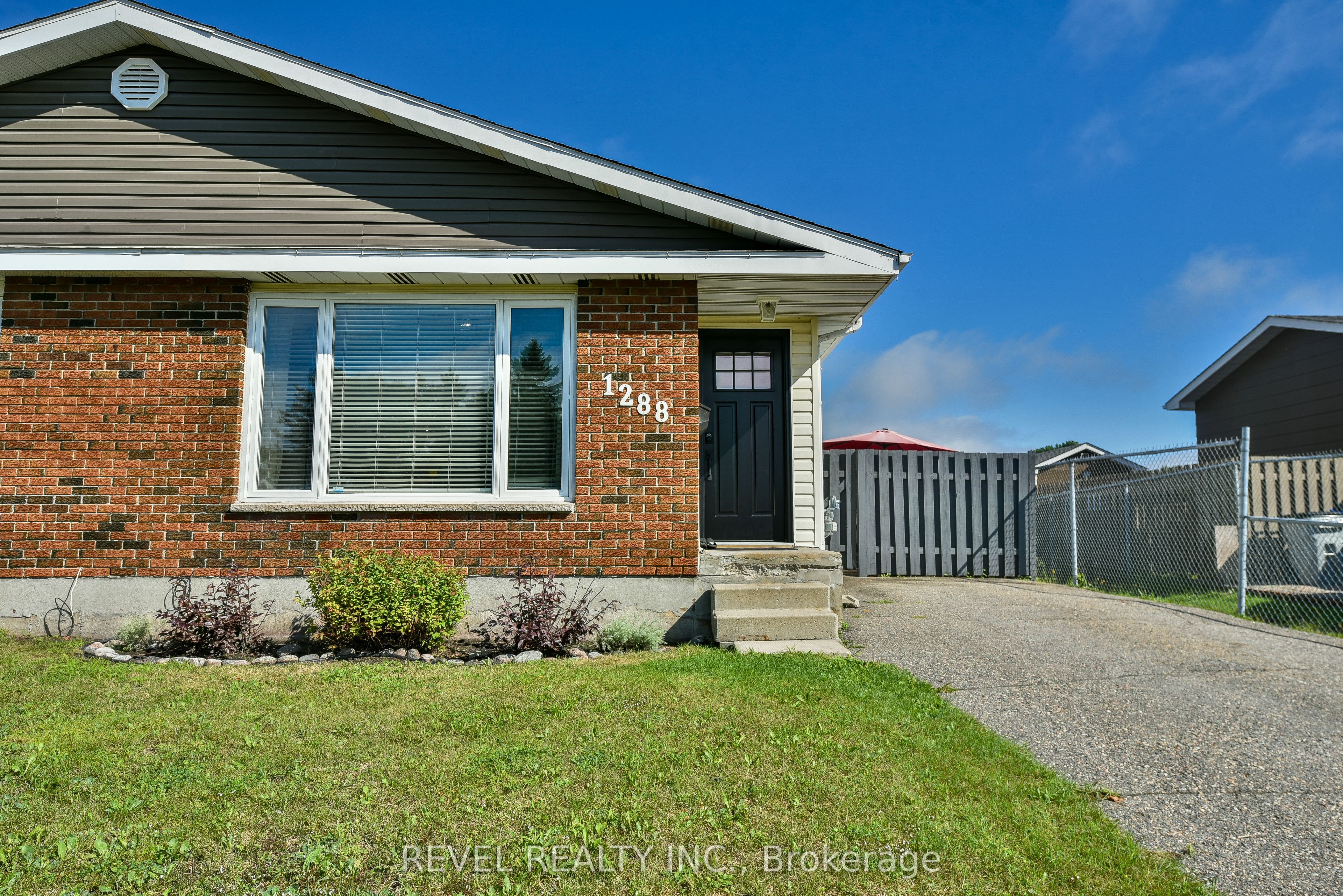 1288 Chenier Avenue, Timmins, ON P4R 1A7