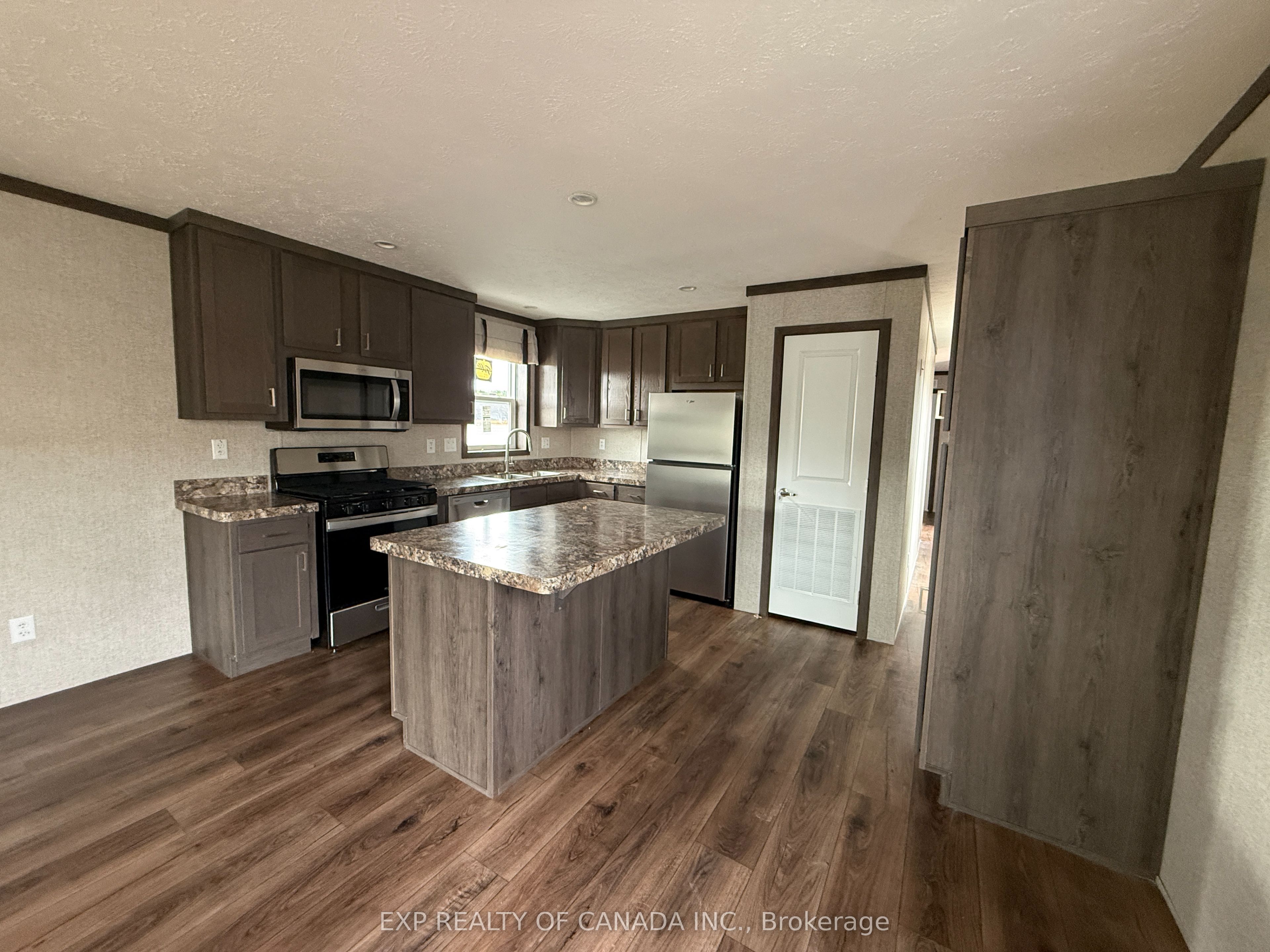 190 Remi Crescent, Timmins, ON P4N 0C5 photo 2