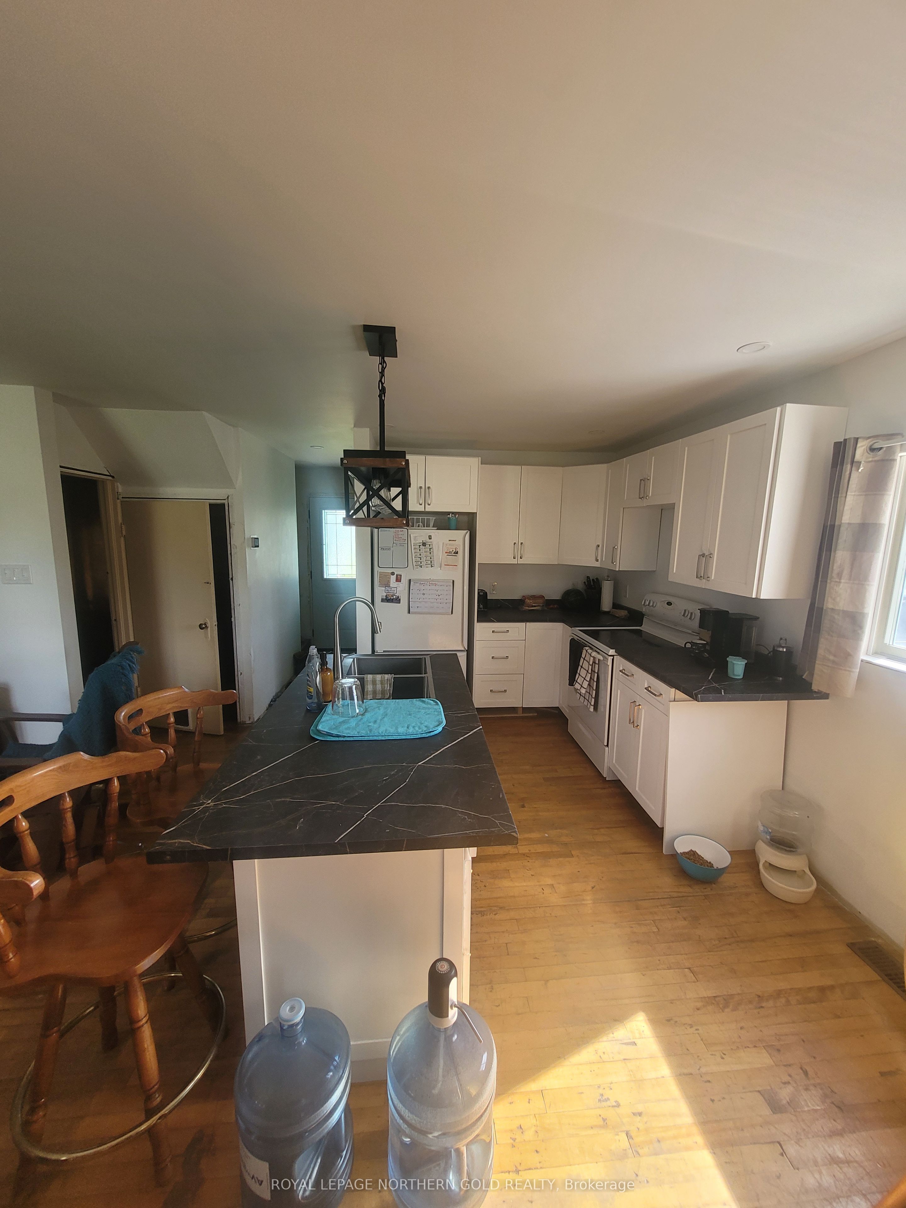 10 27th Street N, Kirkland Lake, ON P0K 1X0 photo 2