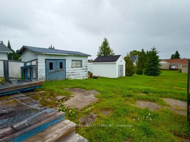 53 GAUTHIER Street, Kapuskasing, ON P0L 1G0 photo 2